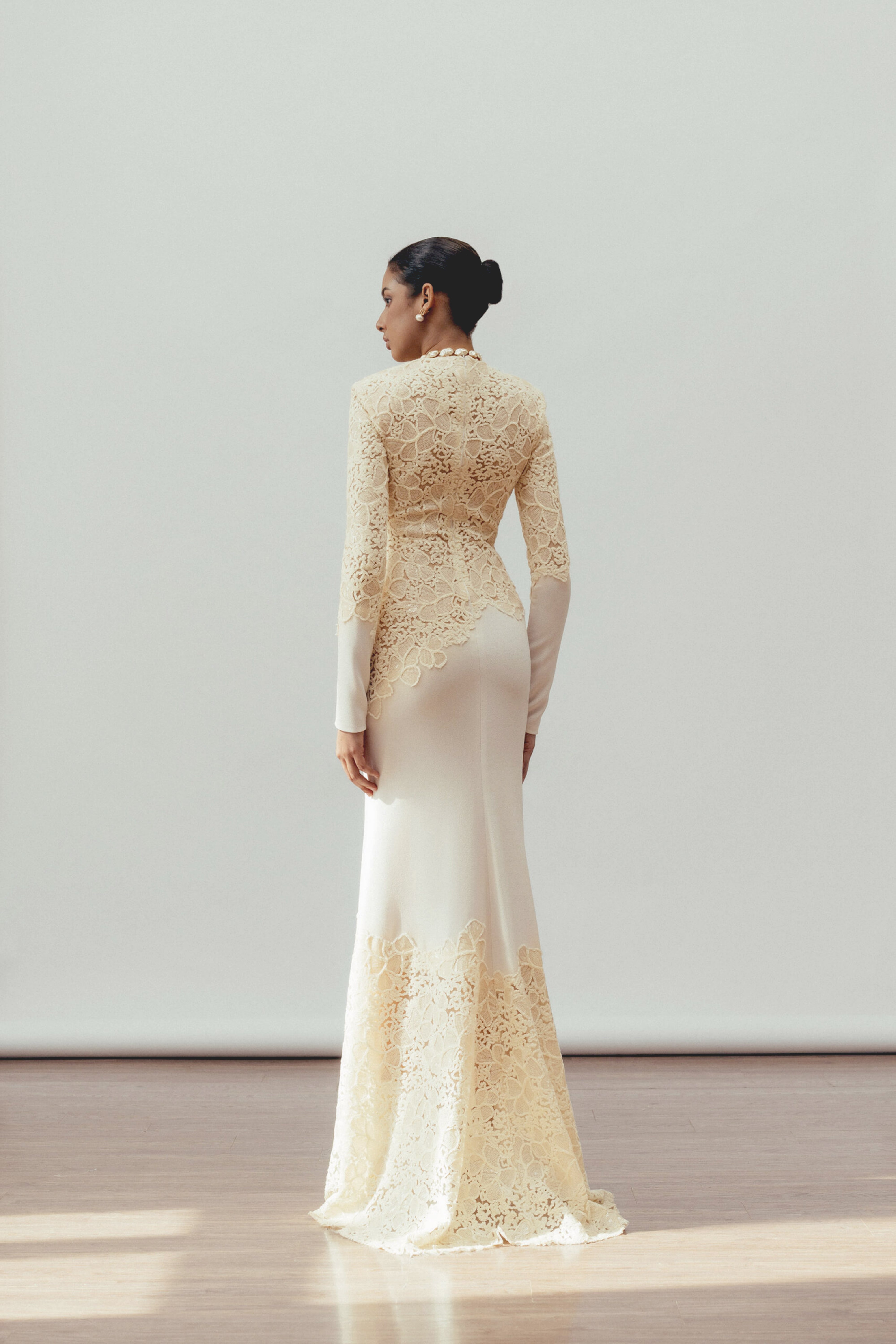 Robe longue brodée Mathilde White