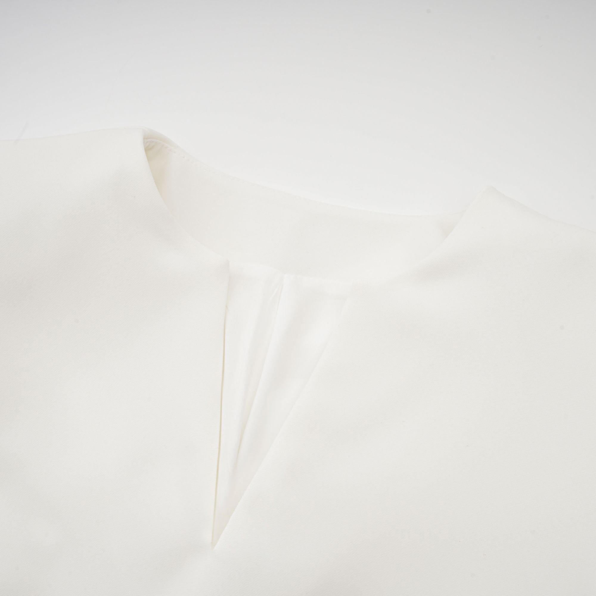Hilaire white 3d-petal top & skirt matching set (Final Sale)