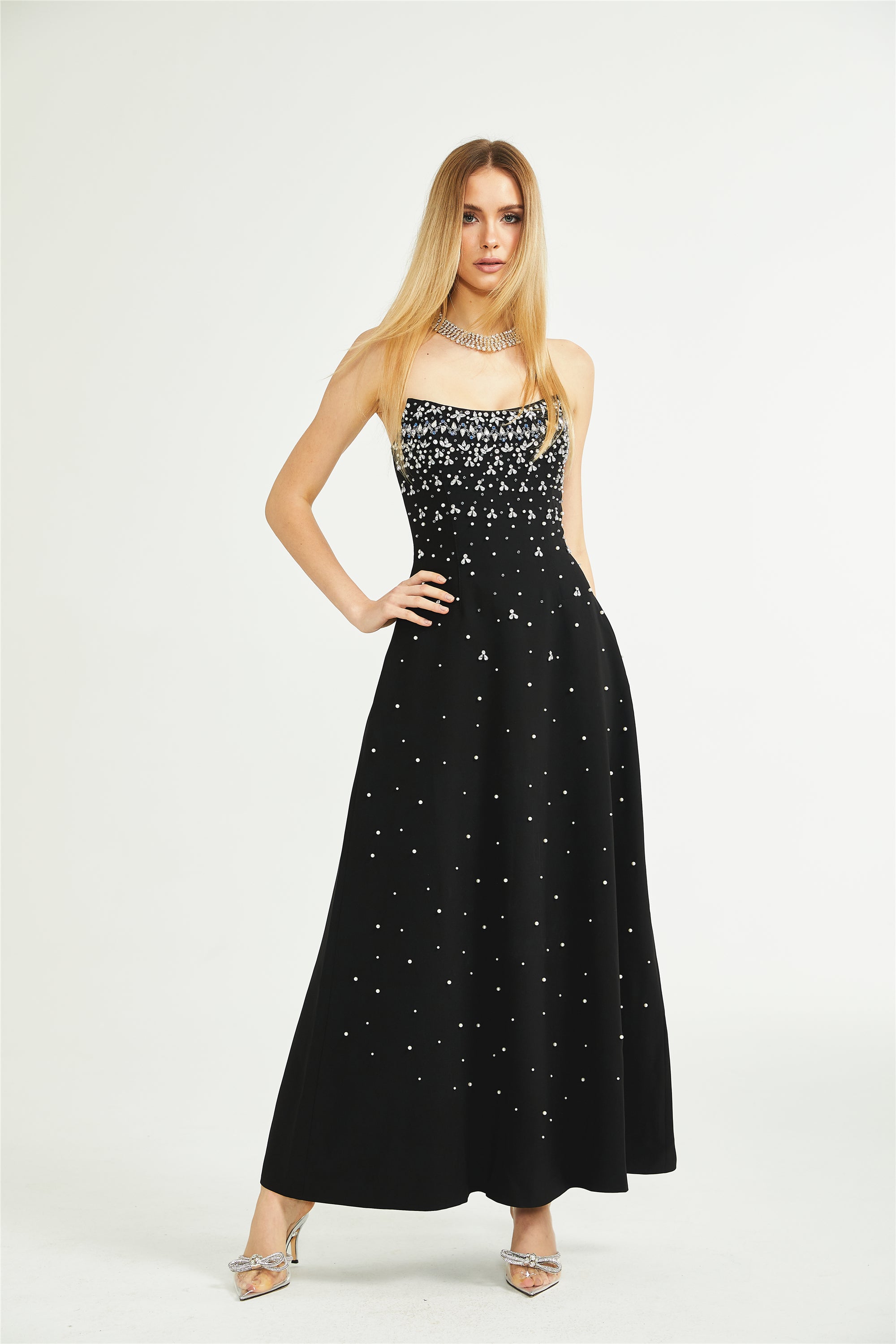 Robe longue noire ornée Melisande