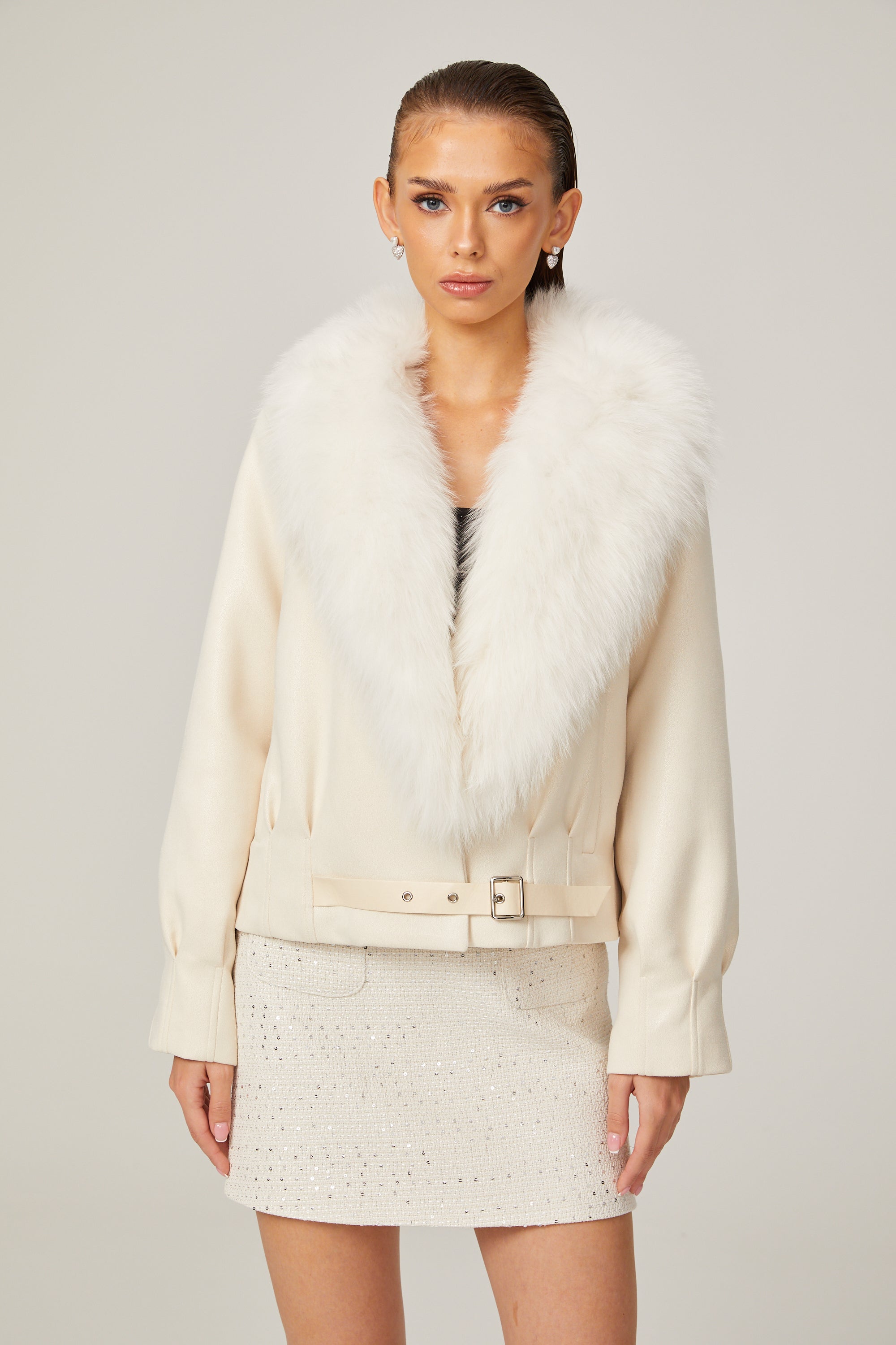 Veste en daim blanc et fourrure Évangéline (Vente définitive)