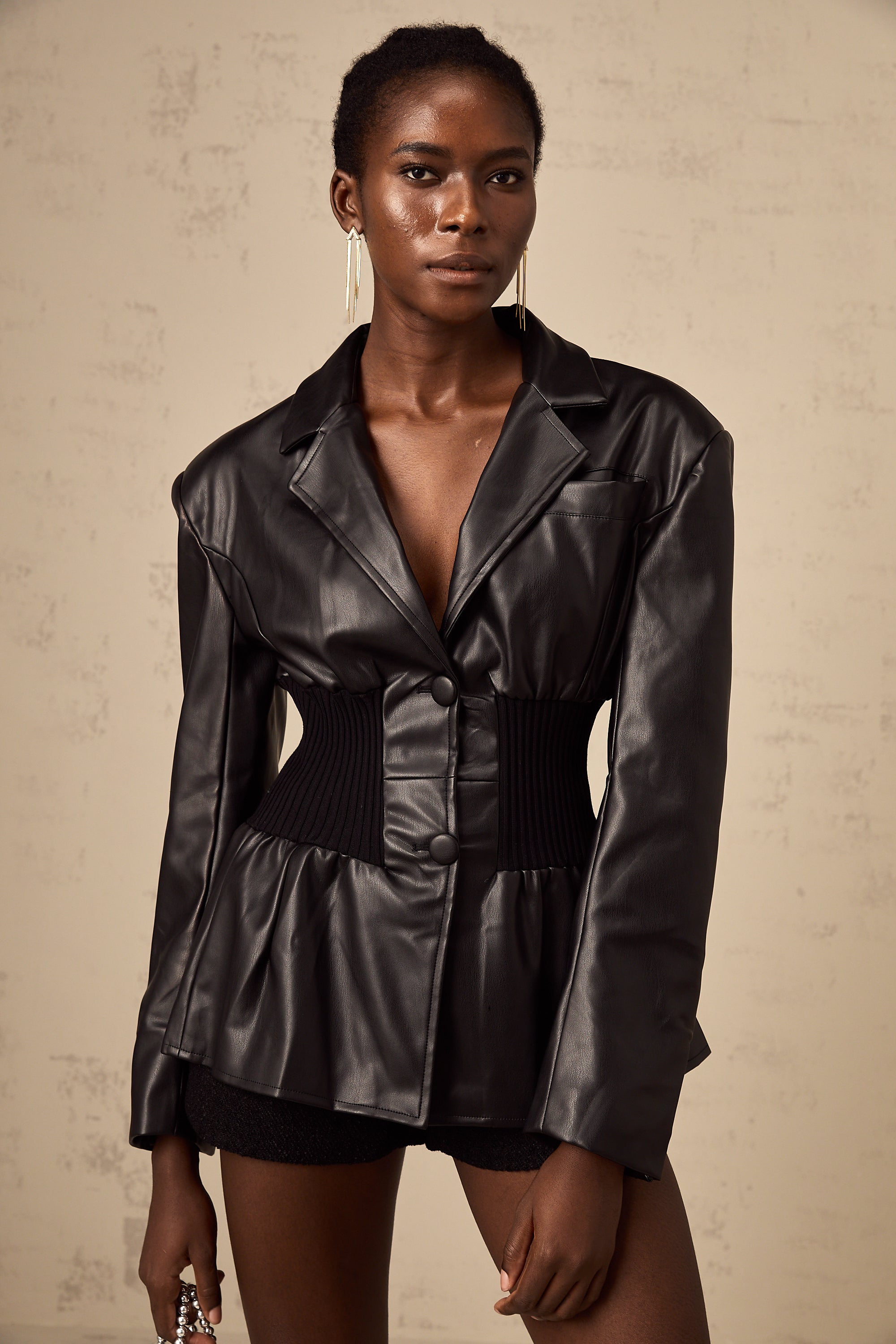 Veste en cuir à empiècements noire Mirella