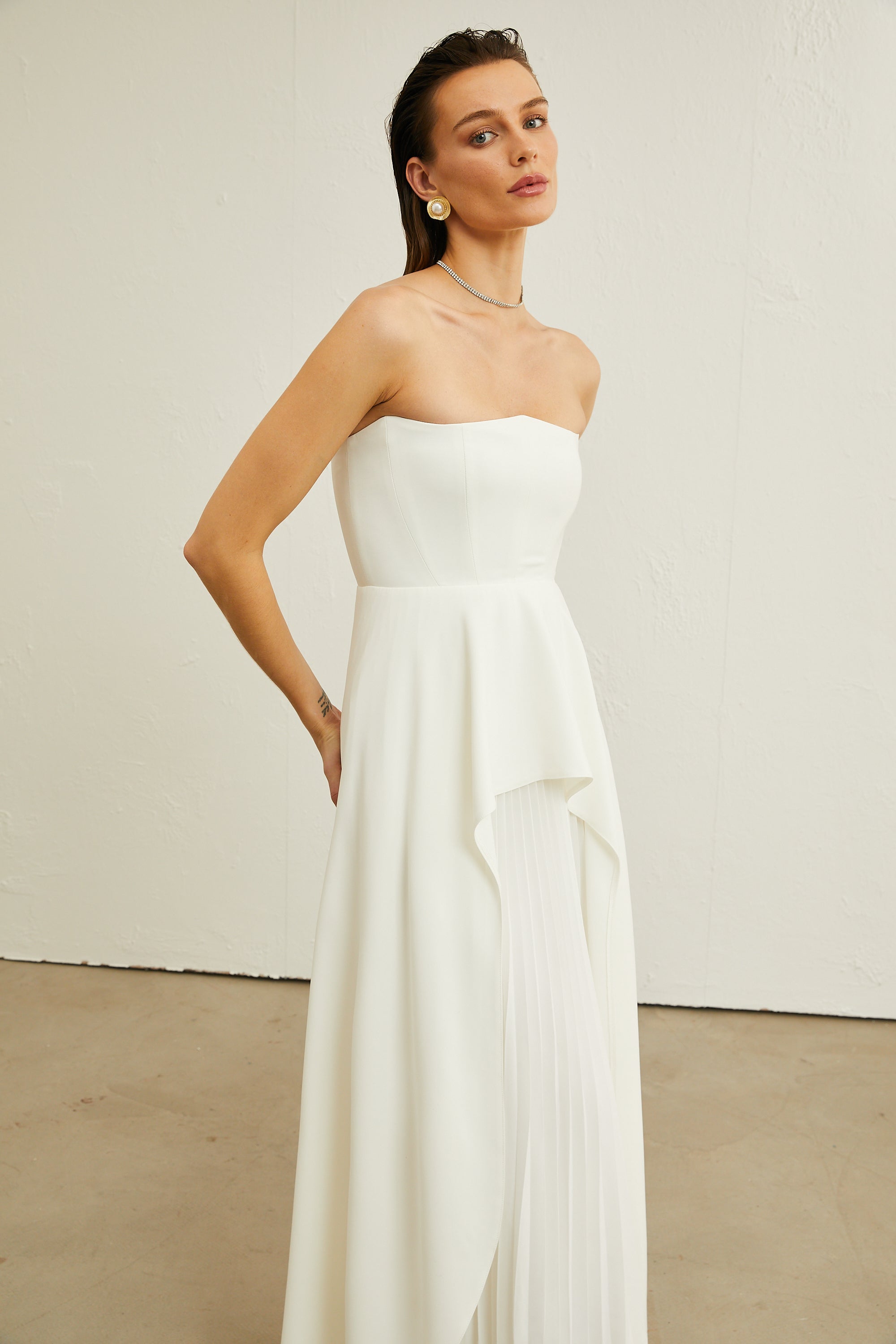 Vanessa white pleated off-shoulder maxi dress(Final Sale)