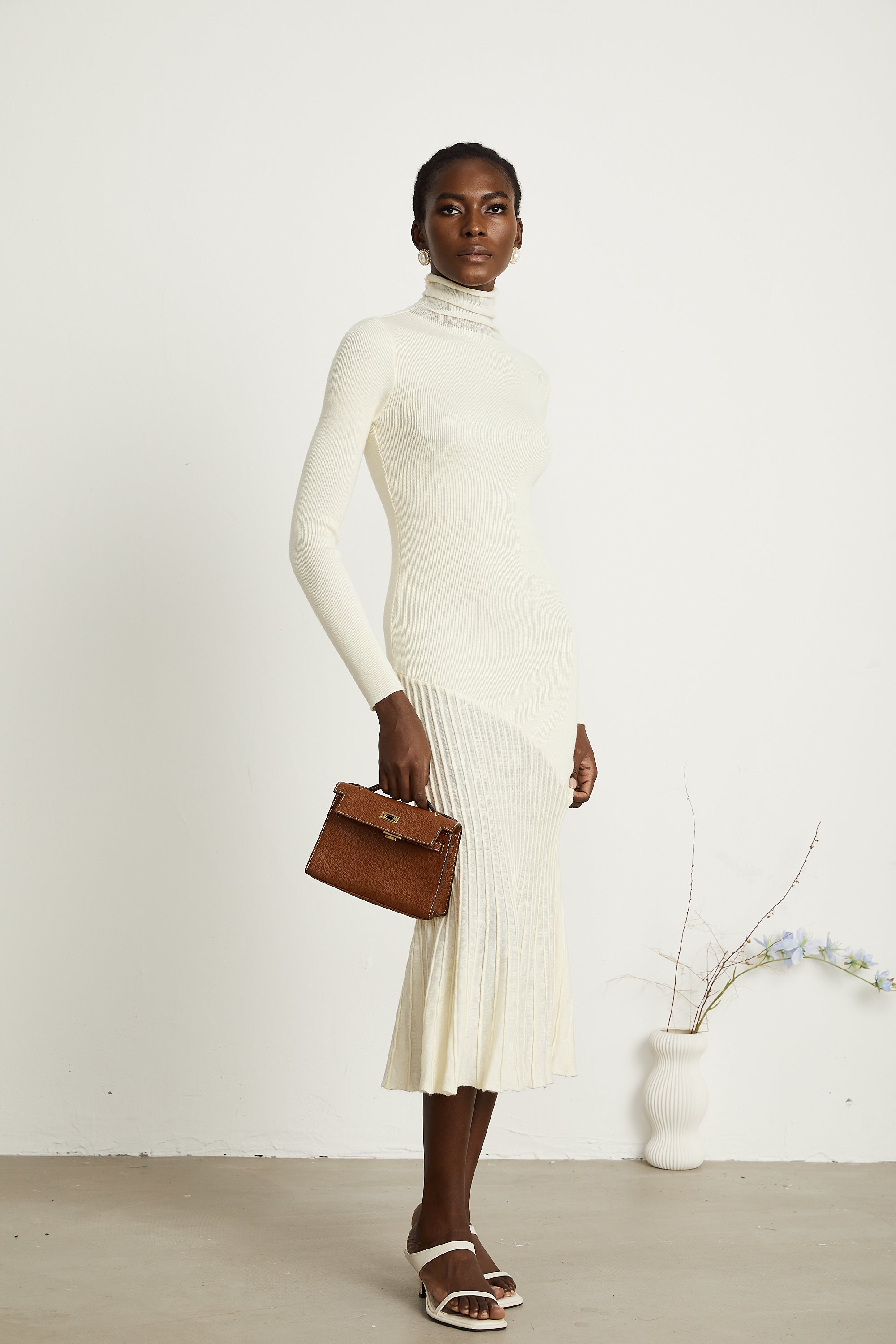 Émeline white knitted pleated midi dress (Final Sale)