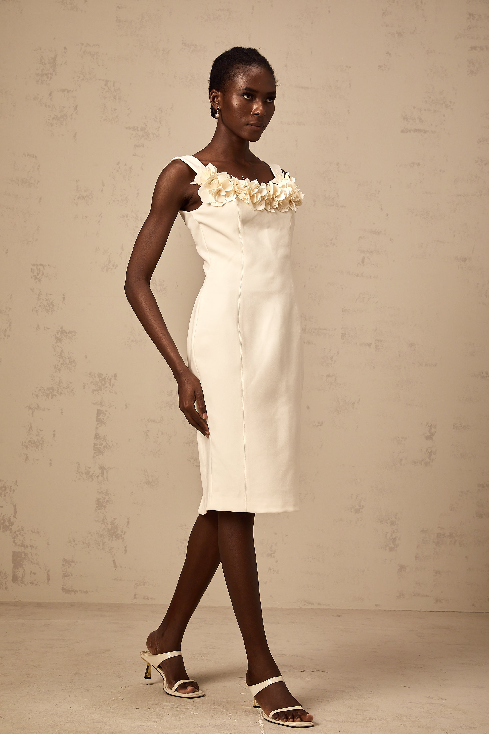 Vérane 3d-petal sleeveless midi dress (Final Sale)