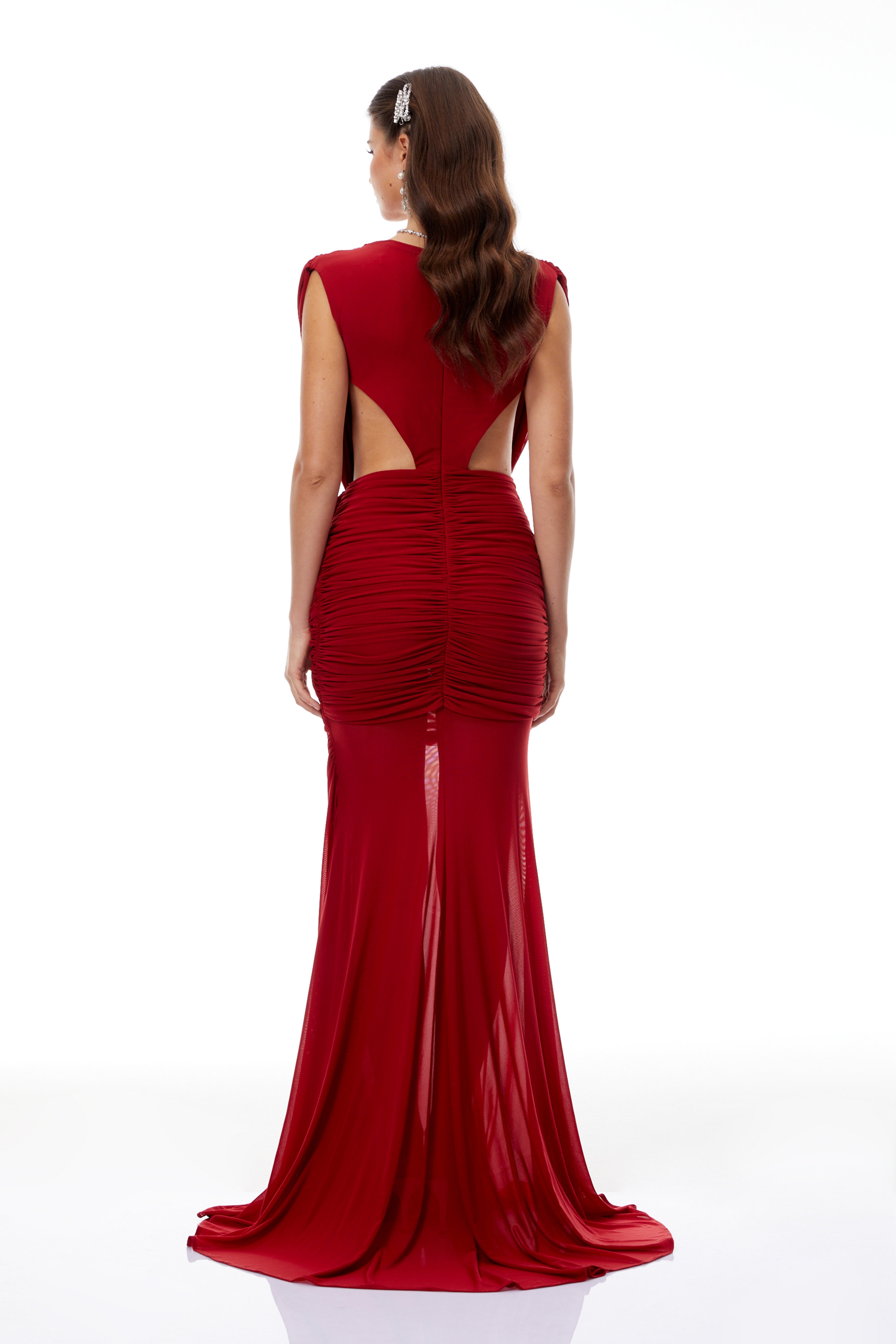 فستان طويل غير متماثل مزين بزخارف من Fíona Red