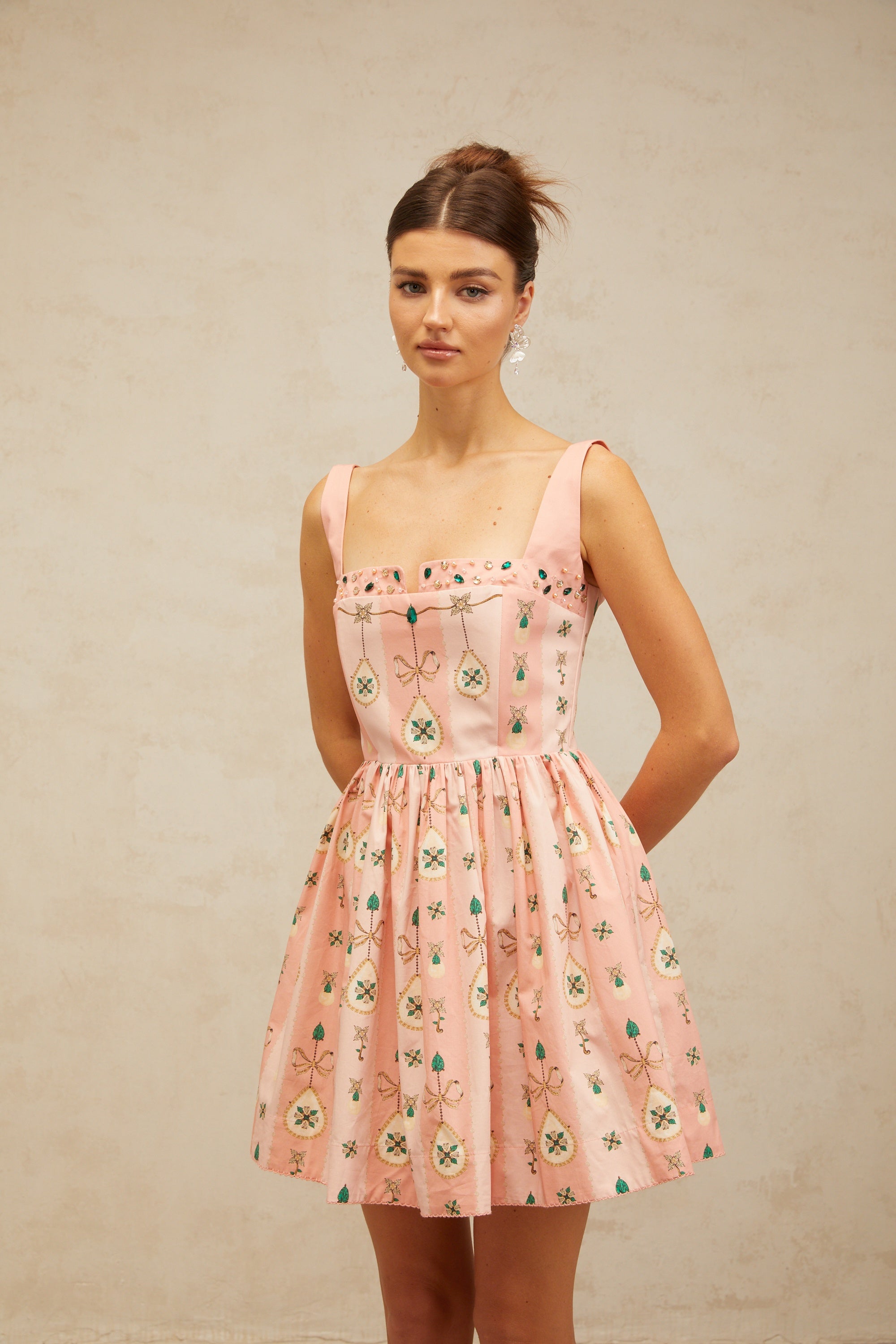 Mini-robe rose à motifs décorés Osanne