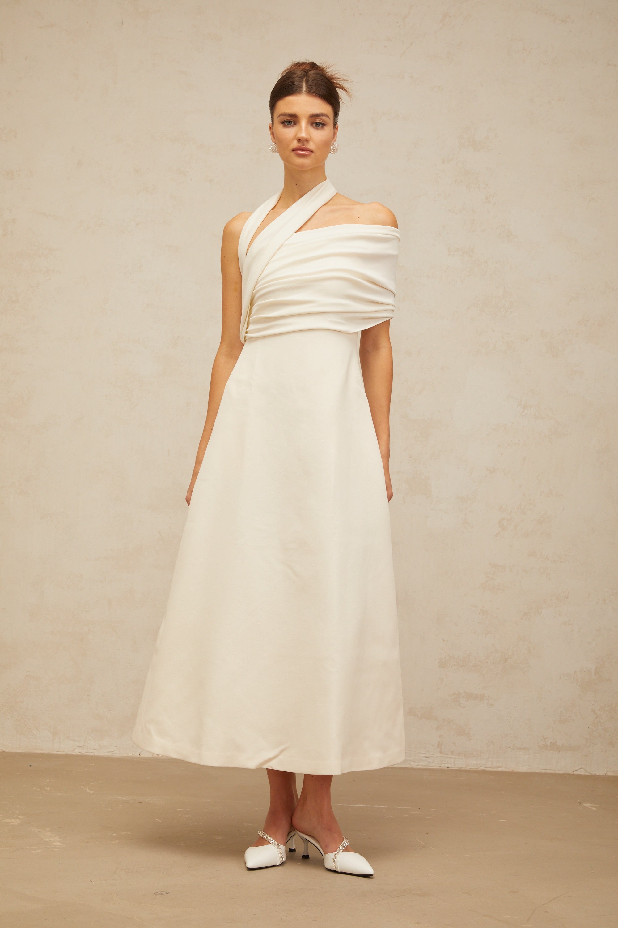 Robe midi asymétrique Solène blanc crème (Vente définitive)