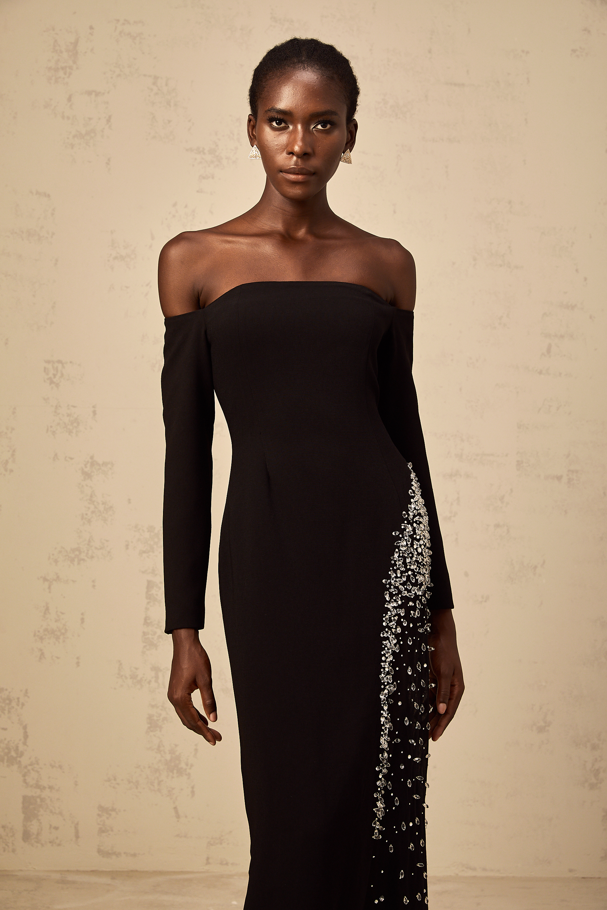 Robe longue Hyacinthe ornée d'empiècements en maille noire (Vente définitive - États-Unis uniquement)