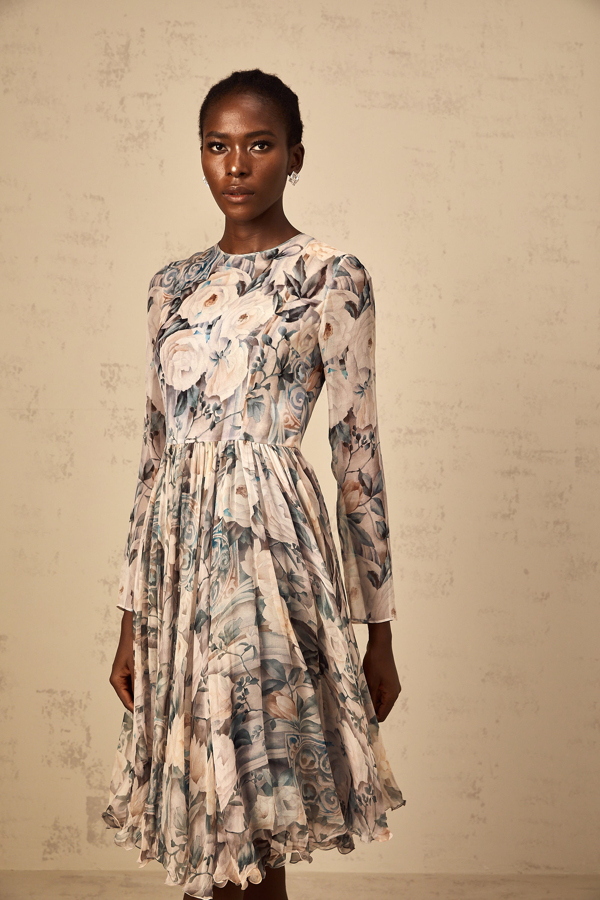 Mélanie Floral Print Pleated Chiffon Midi Dress (Final Sale)