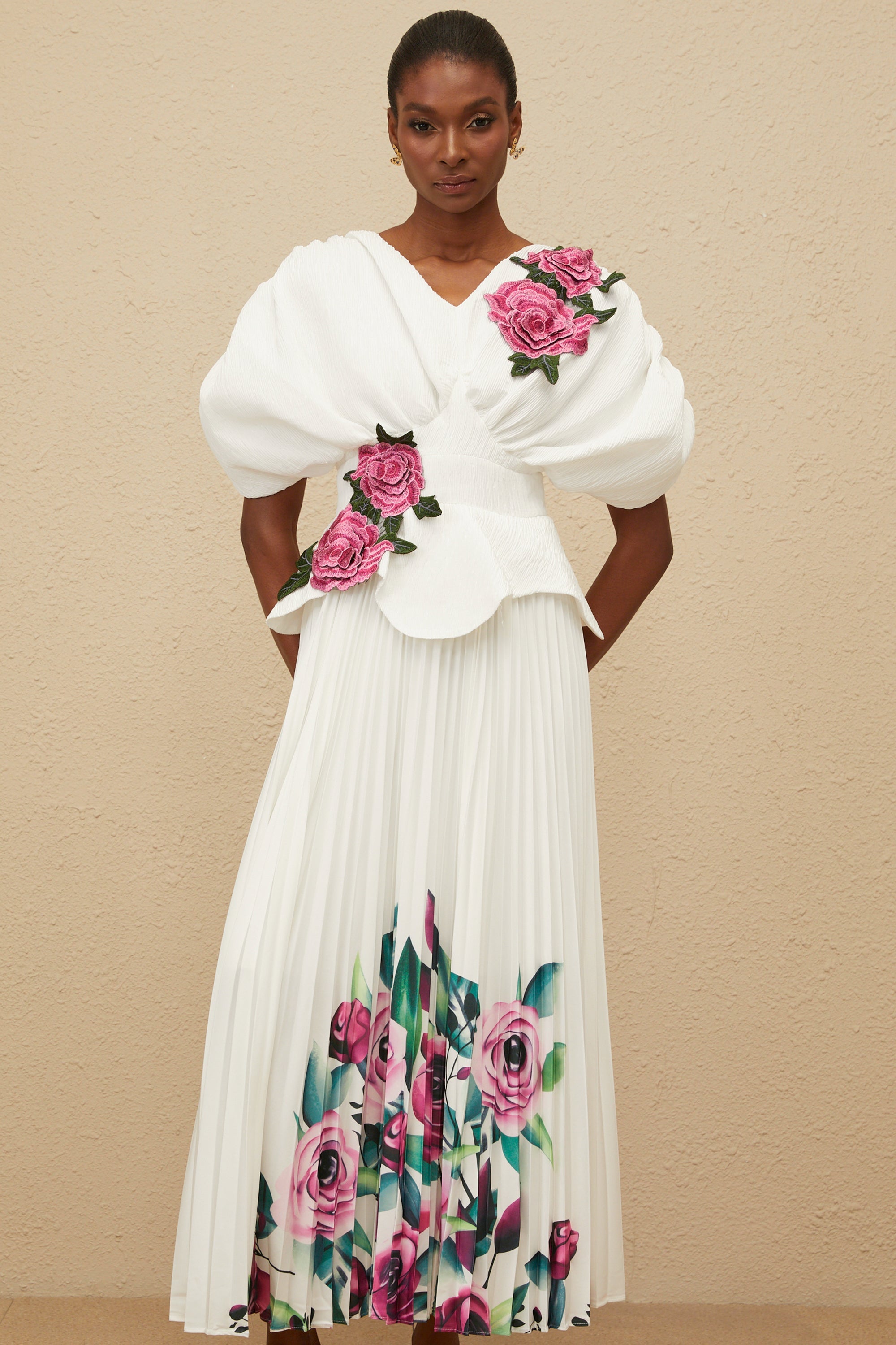 Pétale White Rose Appliqué Maxi Dress