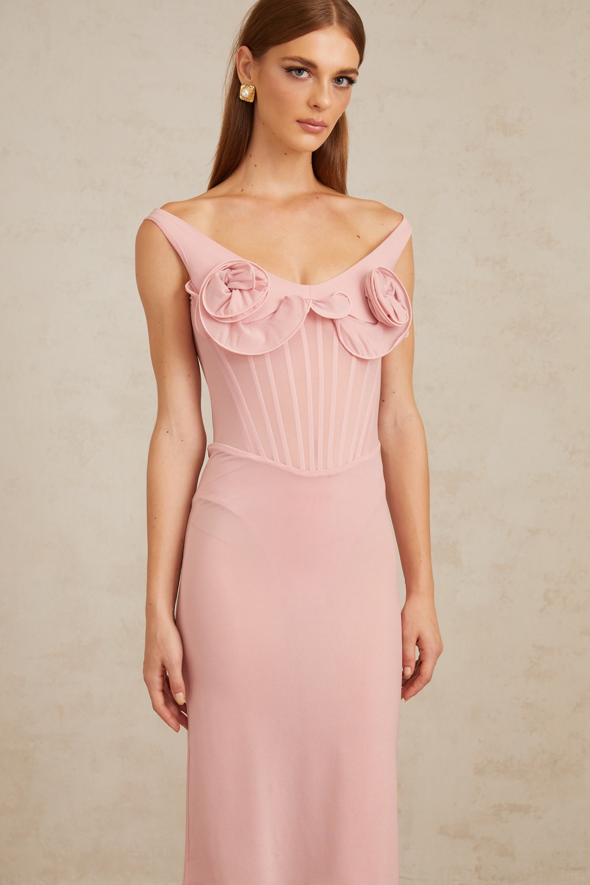 Robe midi ajustée à pétales 3D Aada Pink (Vente définitive)