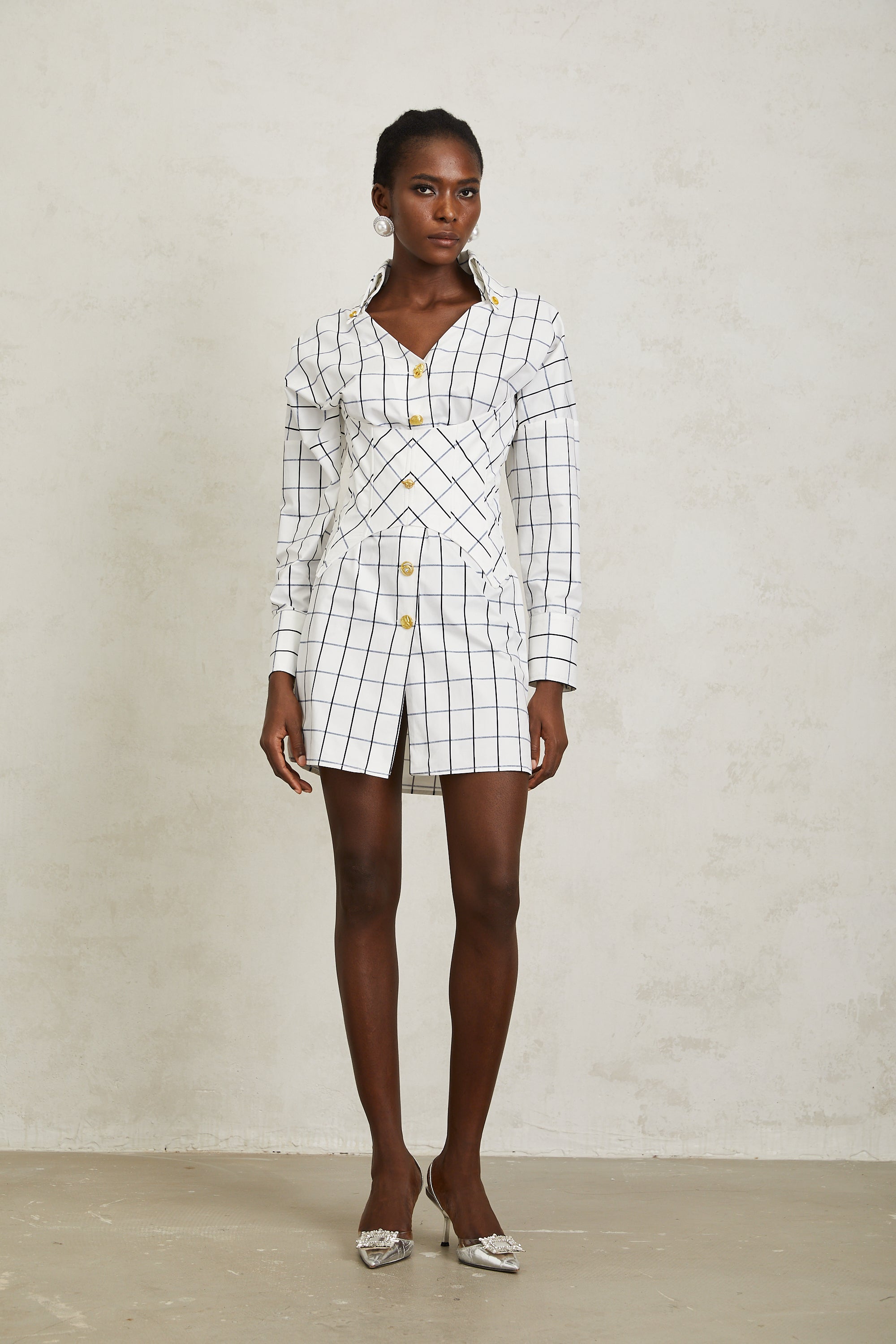 فستان قصير من Quintina White Check Pettern (بيع نهائي - الولايات المتحدة فقط)