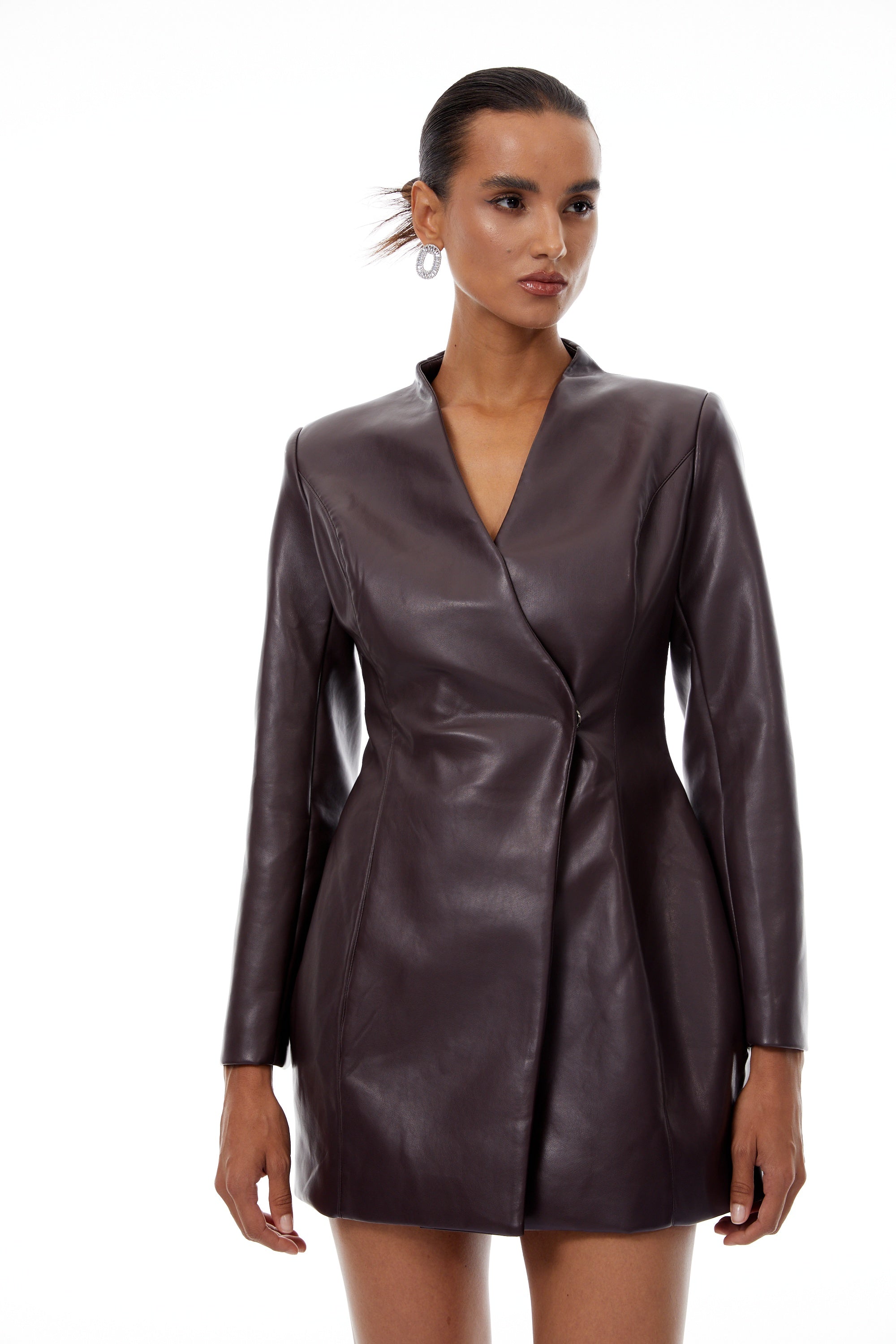 Mini-robe blazer en cuir Solange Brown (Vente définitive - États-Unis uniquement)