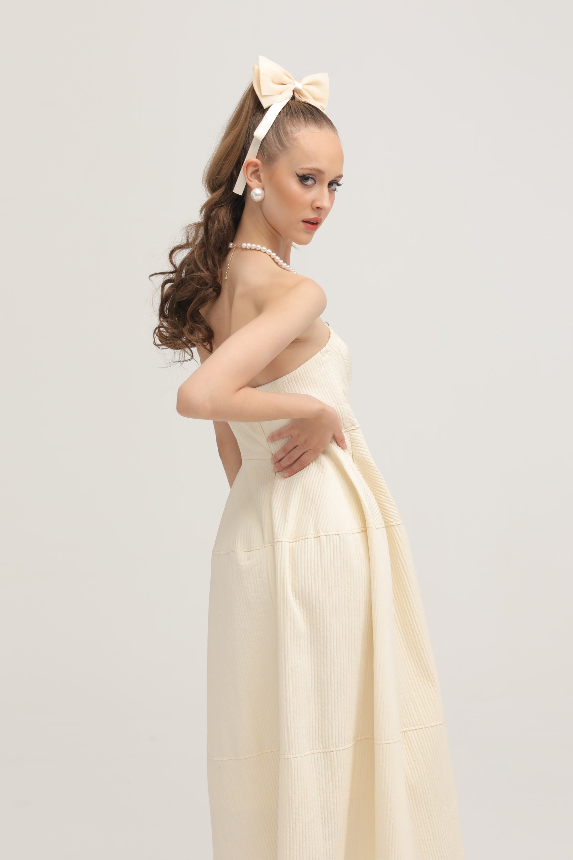Robe mi-longue plissée style bustier Cortny (Vente définitive - États-Unis uniquement)