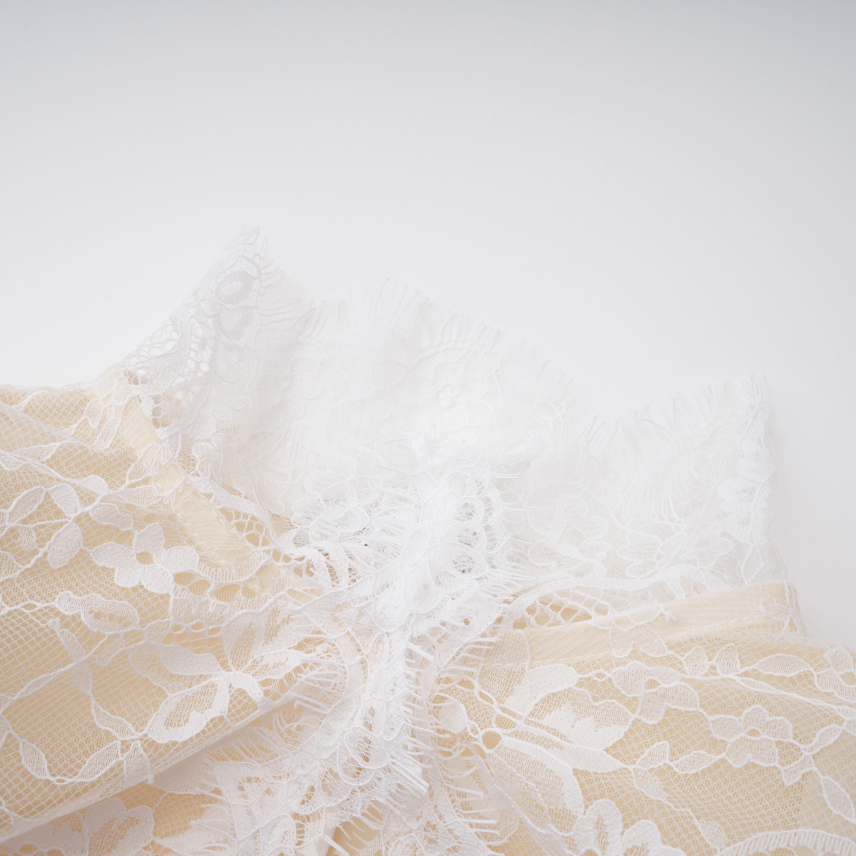 Adèle White Puff Floral Blouse & Mermaid Skirt Set (Final Sale-US Only)