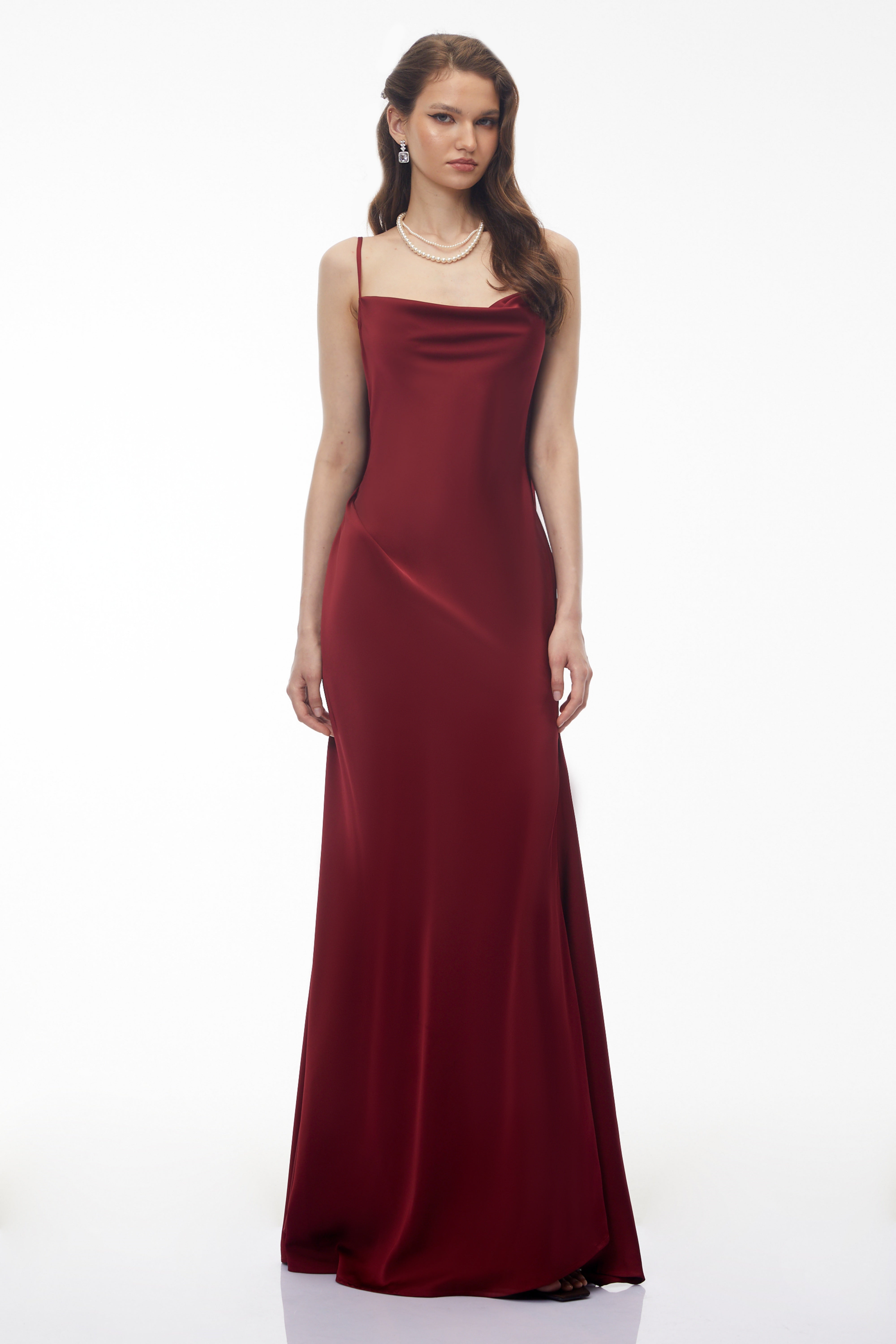 Antónia Red Crew Neck Backless Maxi Dress (Final Sale)