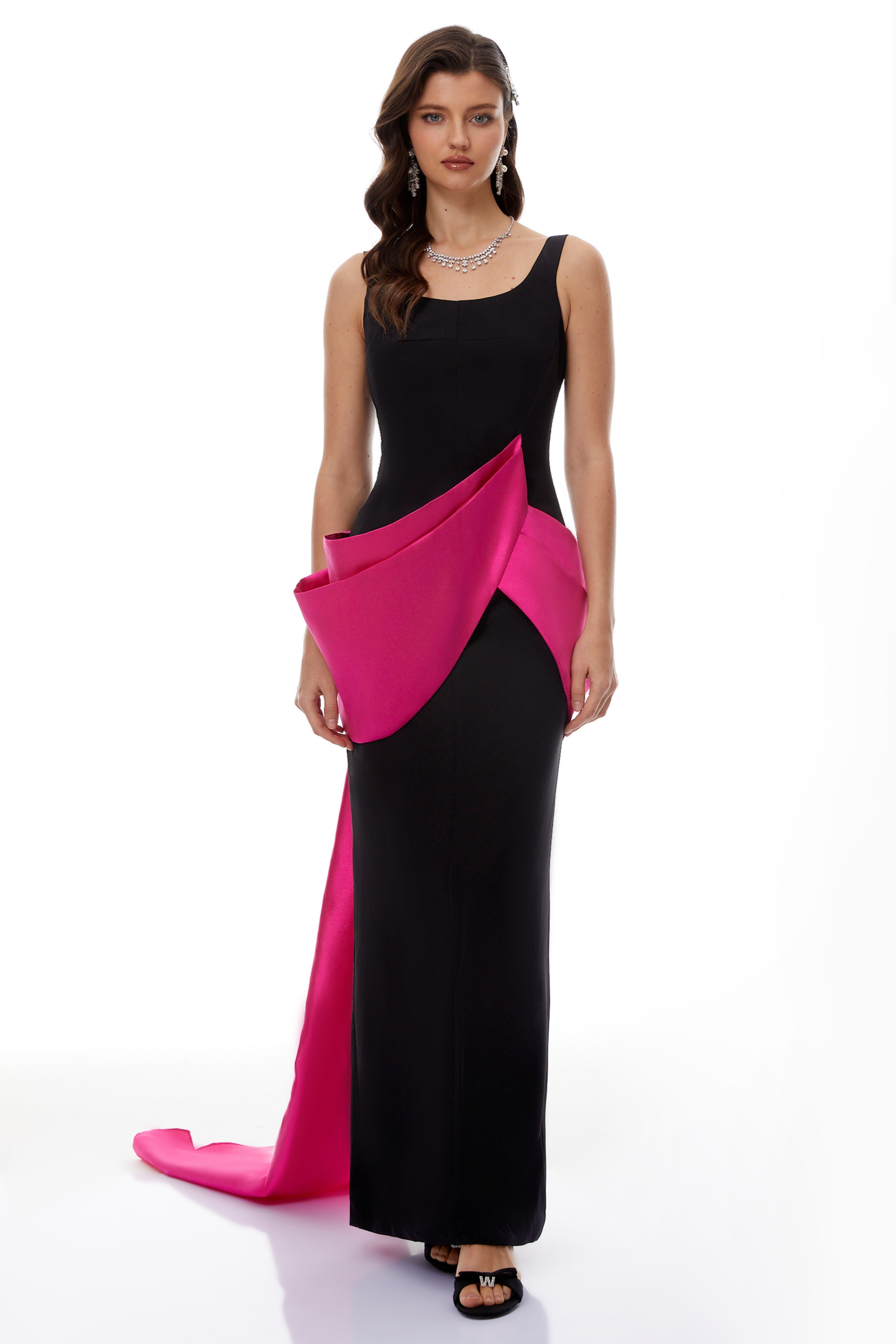 Robe longue à superpositions Aurora, coloris noir