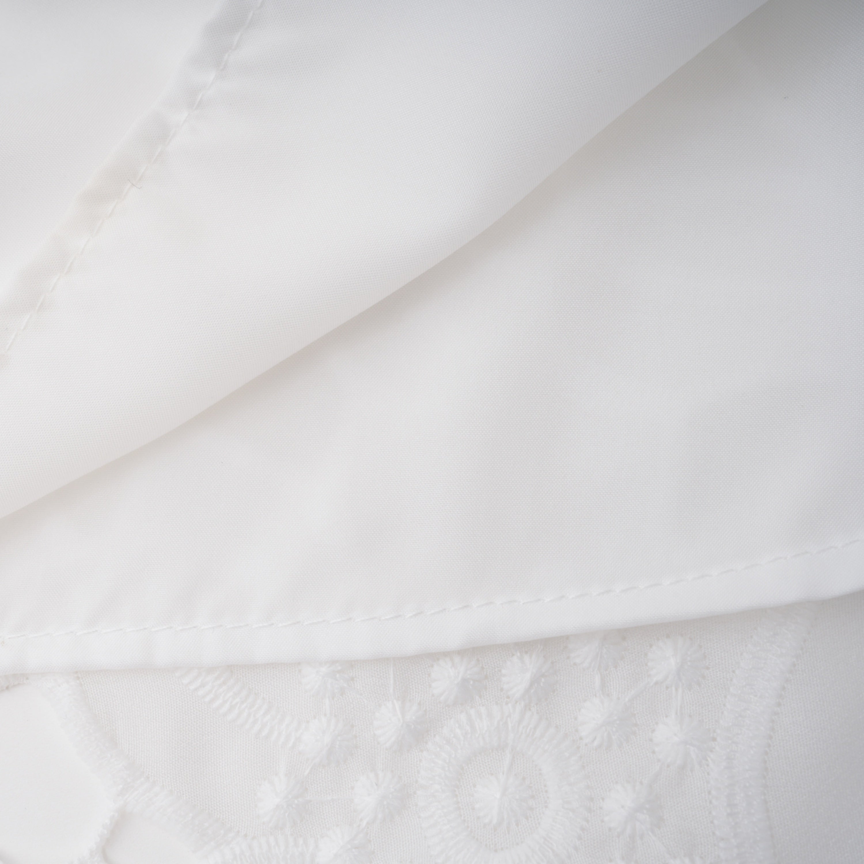 Bilun White Cut-Out Lace Top & Skirt Set