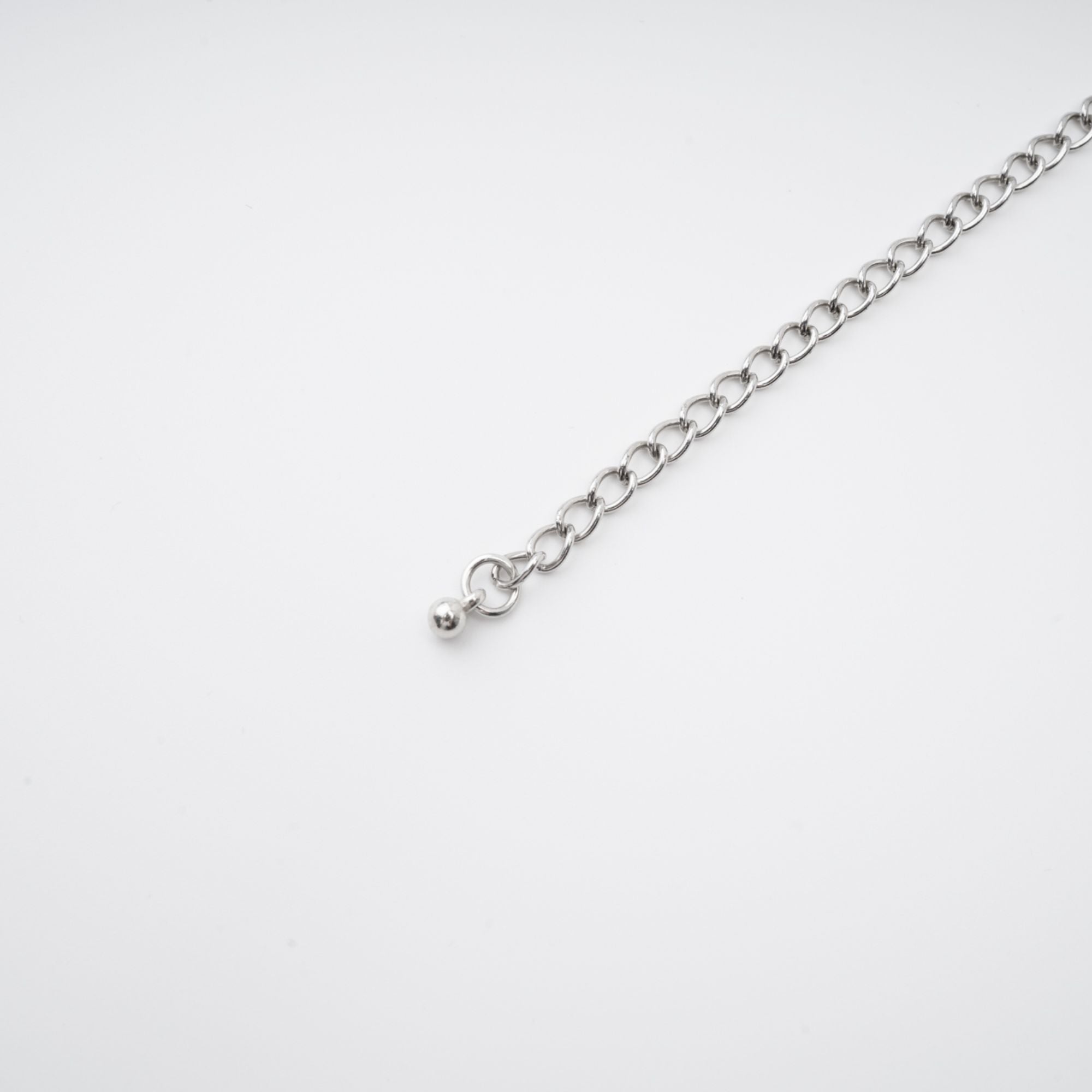 Collier à plusieurs rangs Elizabeth orné de cristaux (Vente définitive)