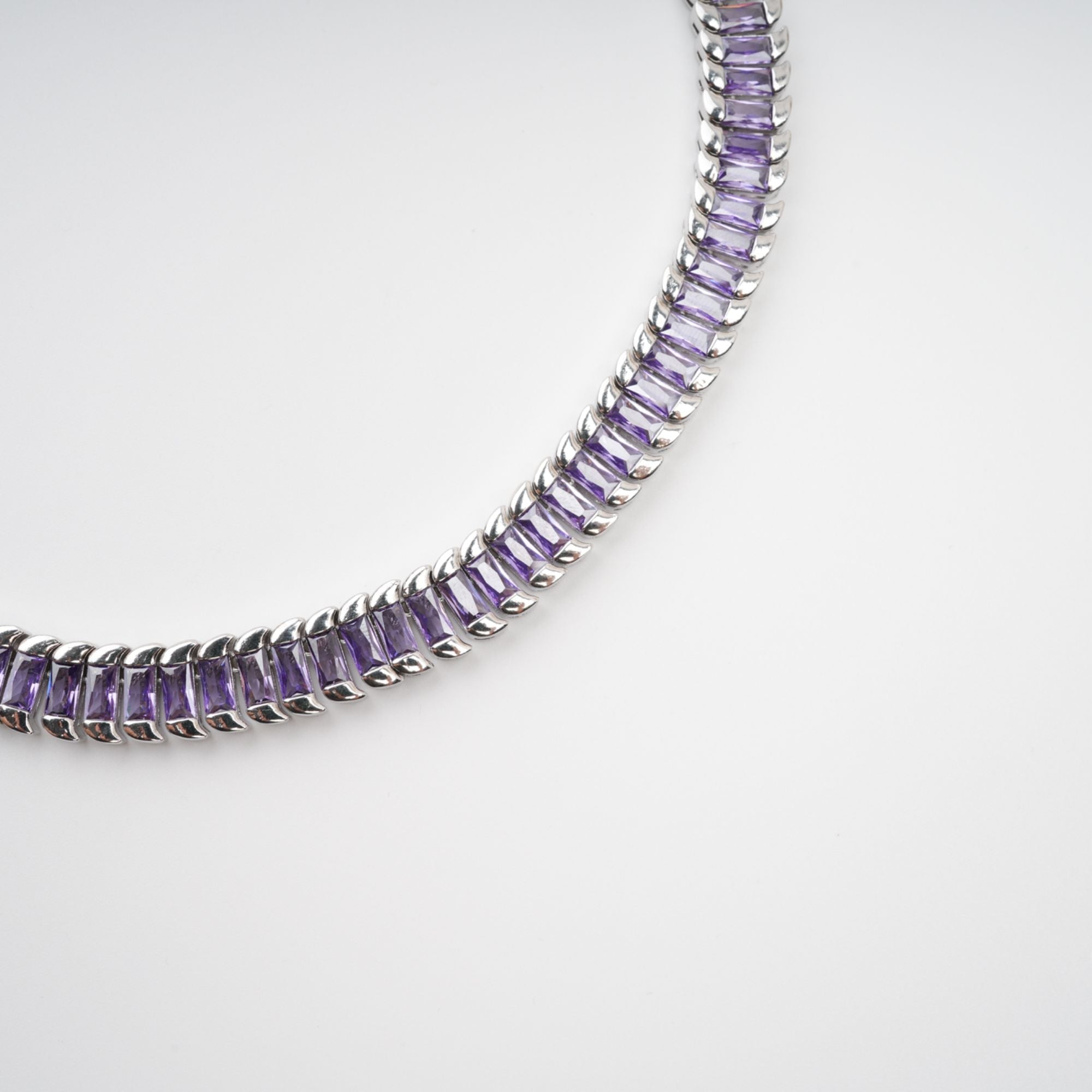 Isoline Light Purple Crystal Embellished Necklace (Final Sale)