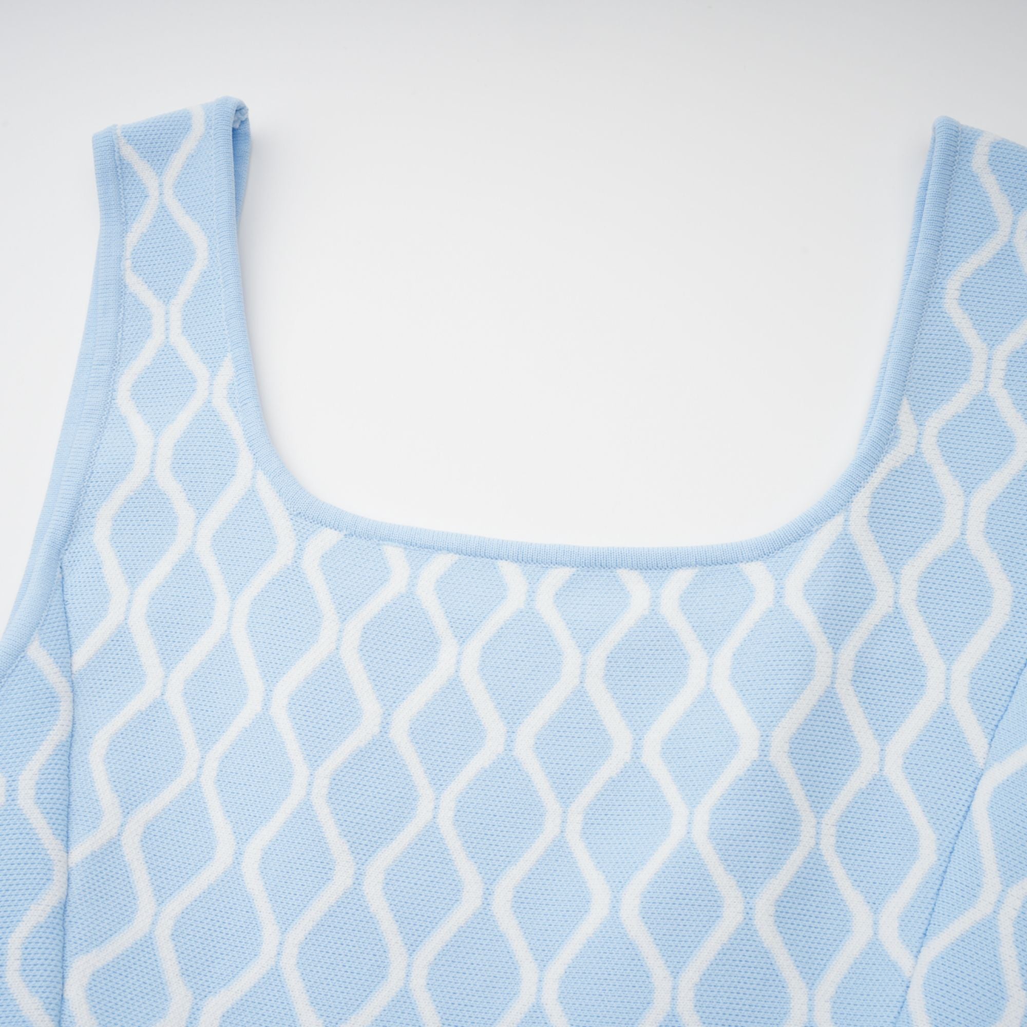 Mini-robe sans manches à motif jacquard Hélène