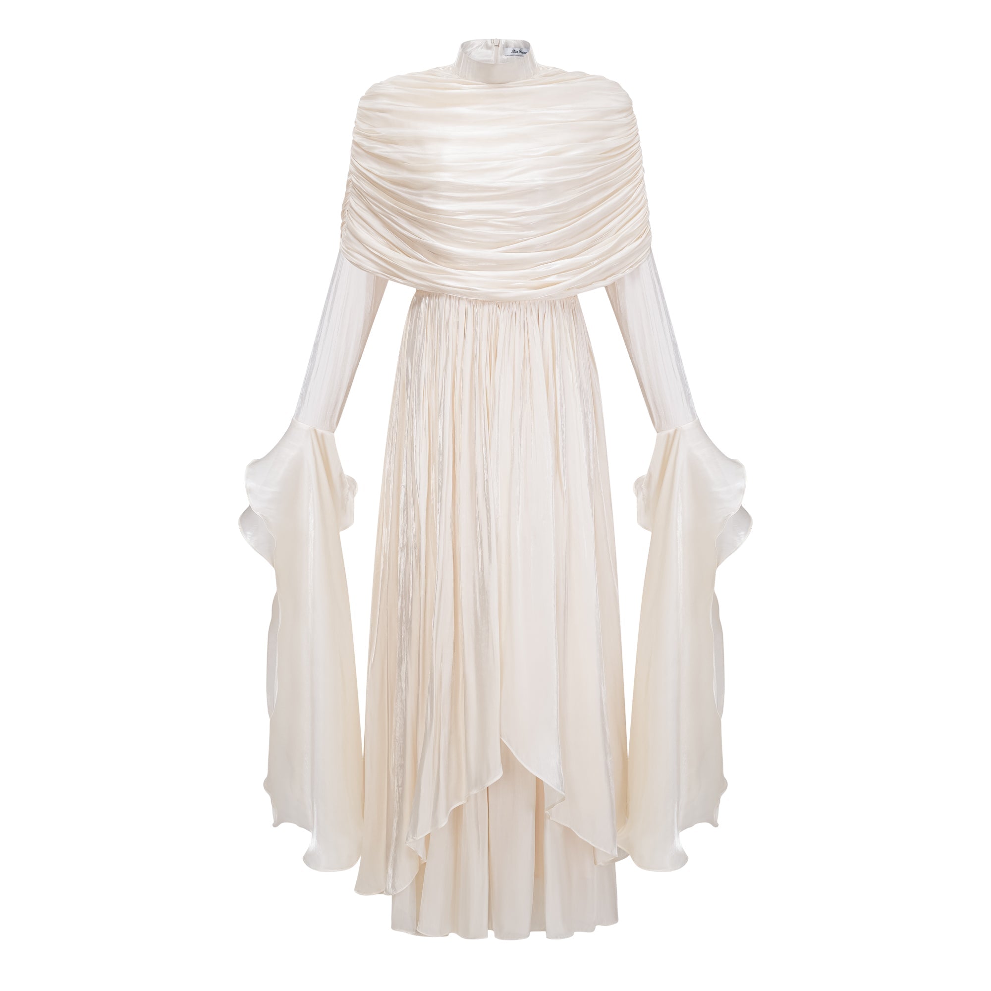 Robe longue à volants et cape froncée