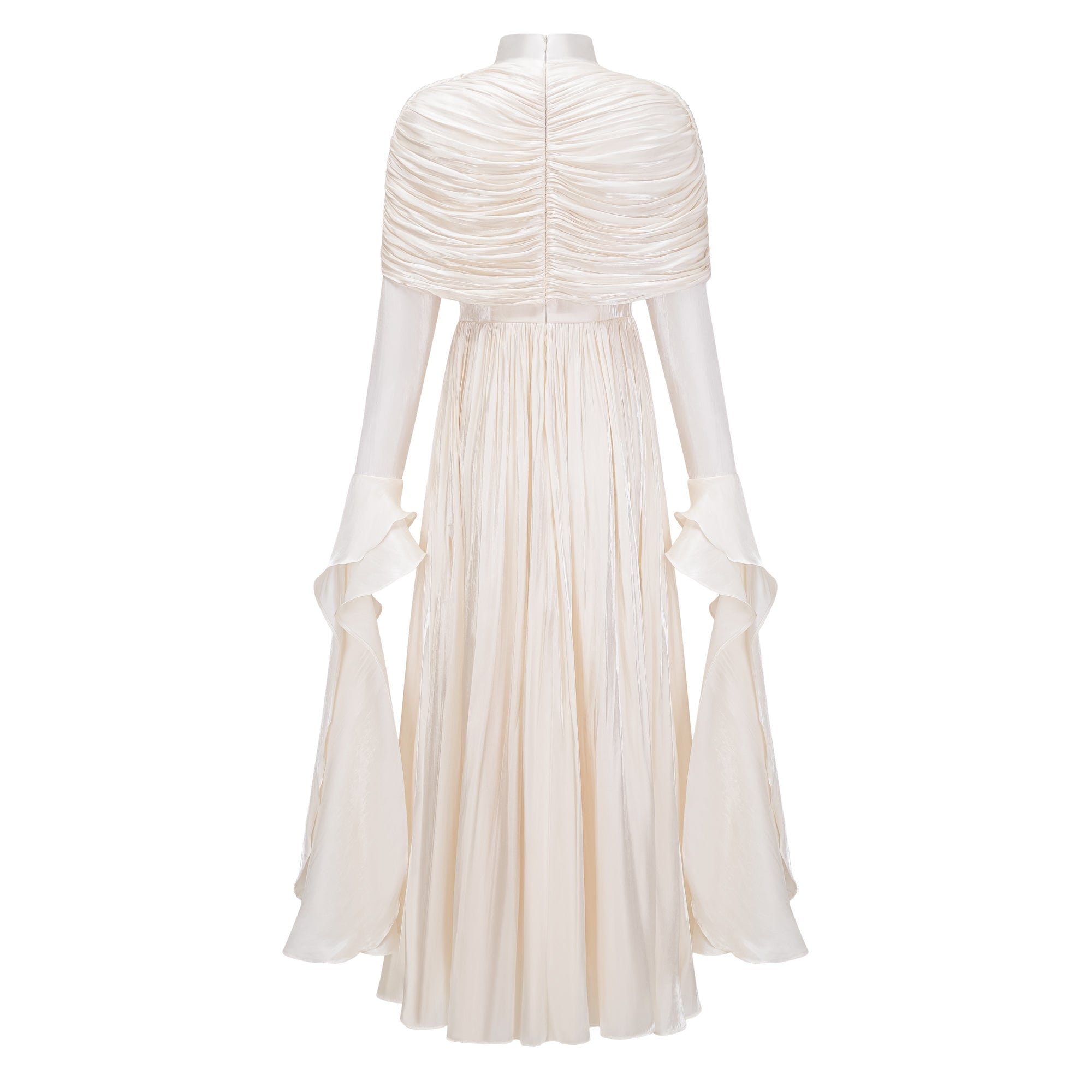 Robe longue à volants et cape froncée