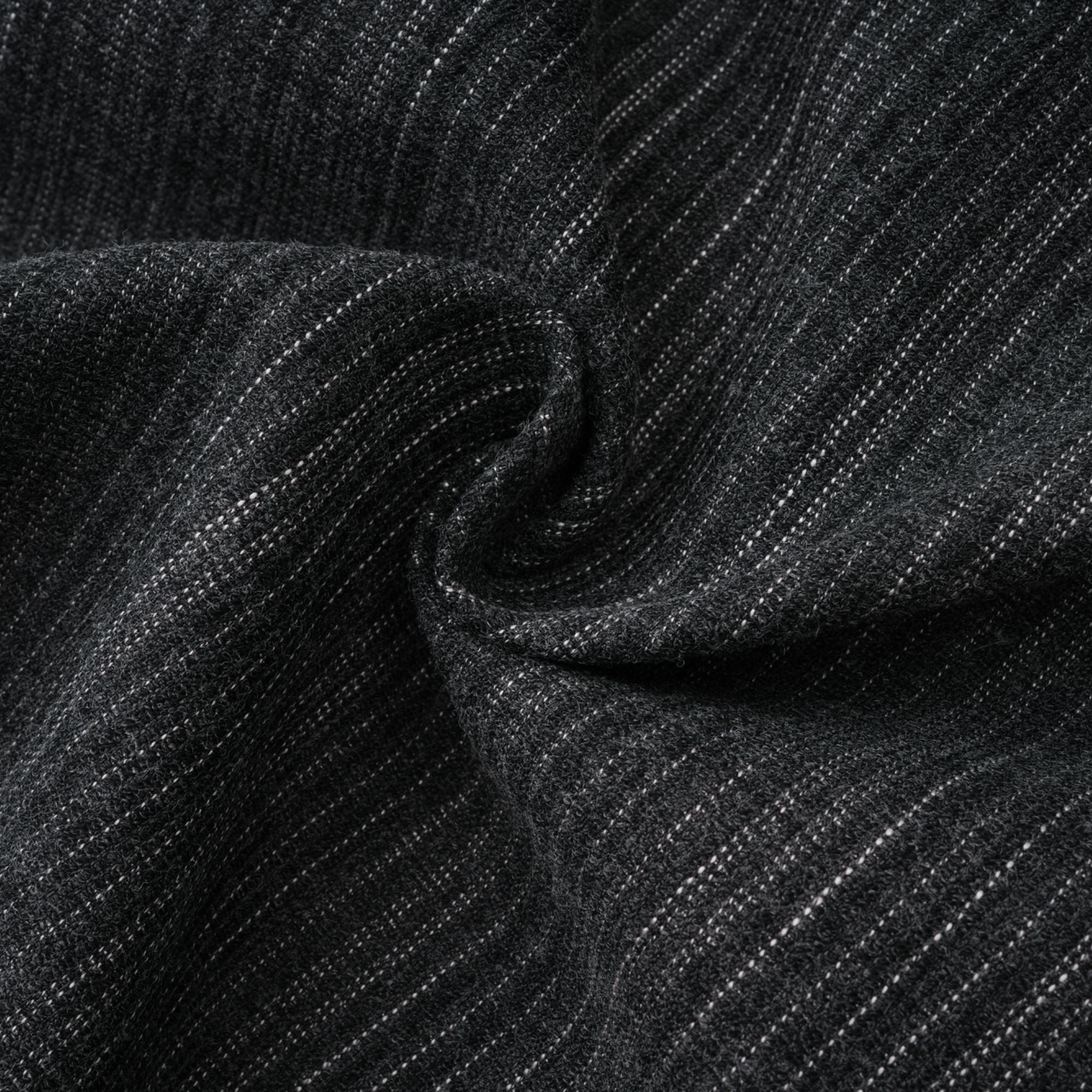 Ensemble blazer et jupe à rayures avec appliqués floraux Sidonie Grey (Vente définitive - États-Unis uniquement)