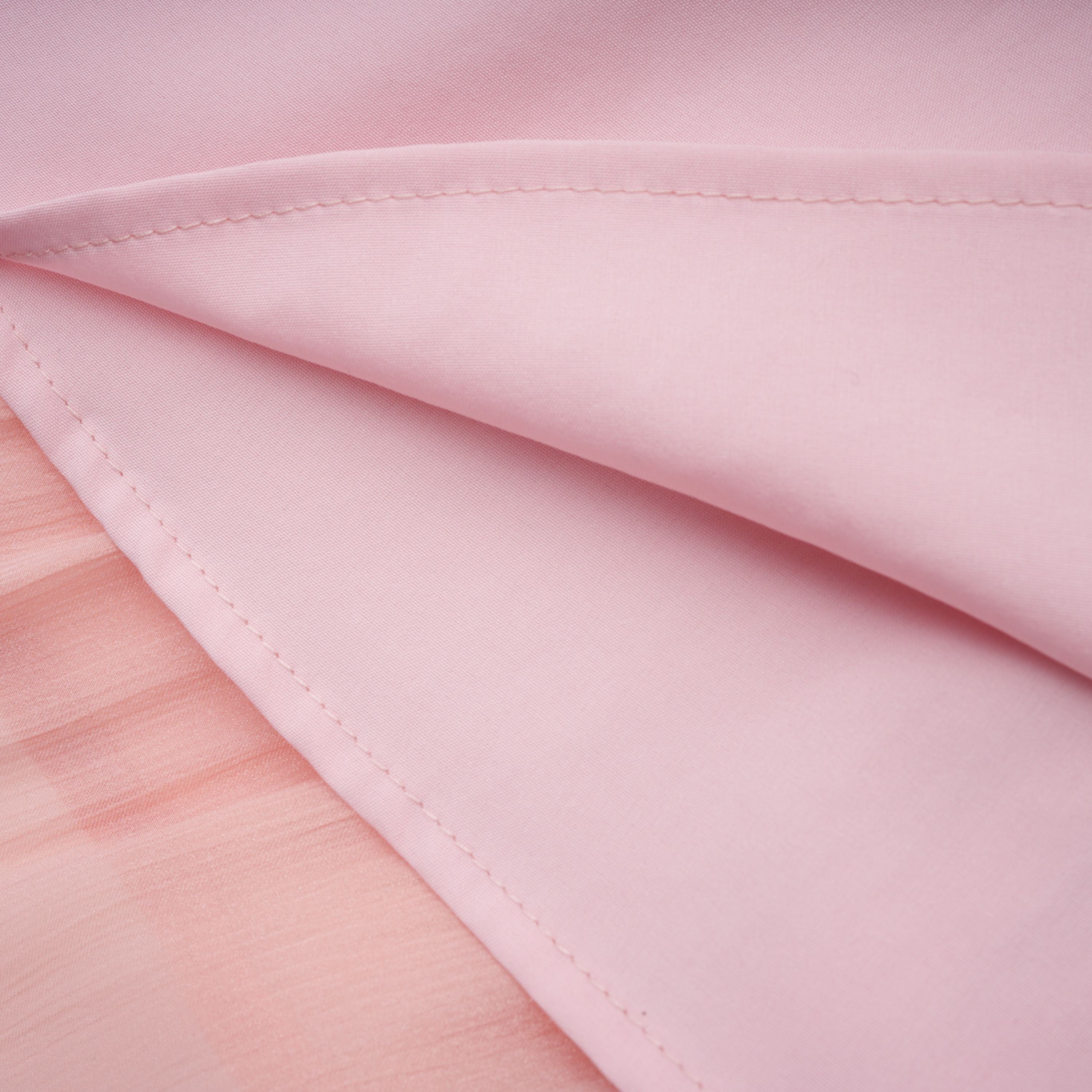 Mini-robe rose à col montant et volants
