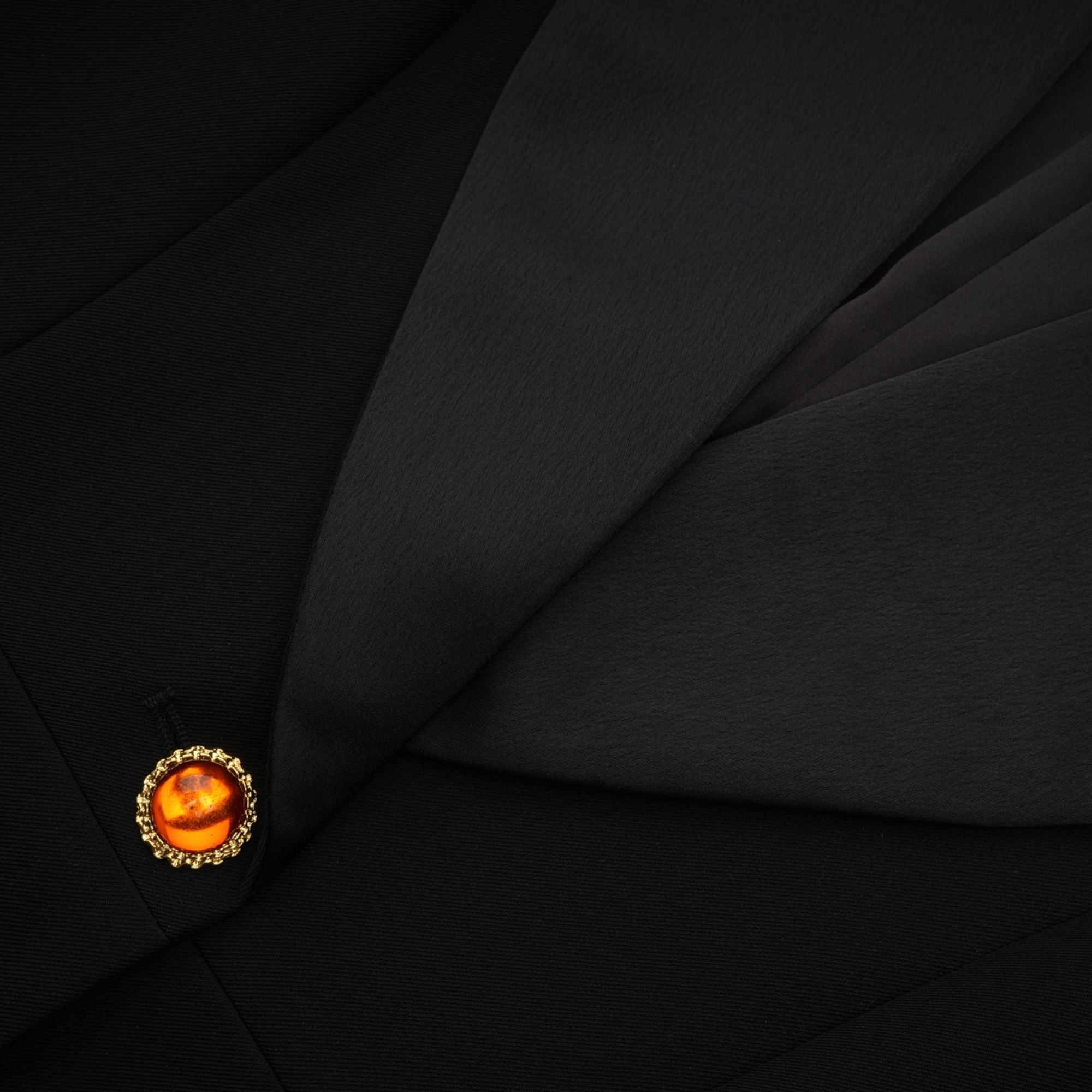 Robe-blazer « Aurore » noire à simple boutonnage (Vente définitive)
