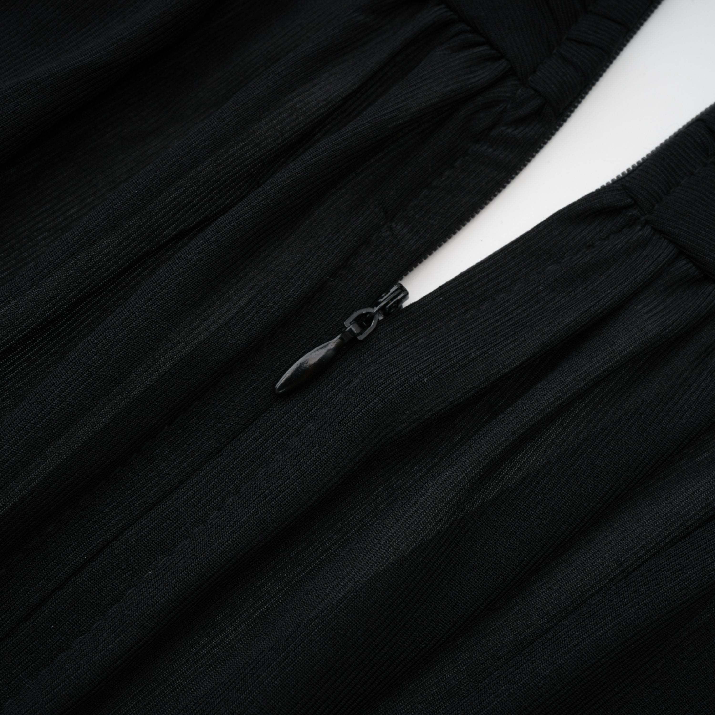 Robe longue en maille transparente froncée Greta Black (Vente définitive)