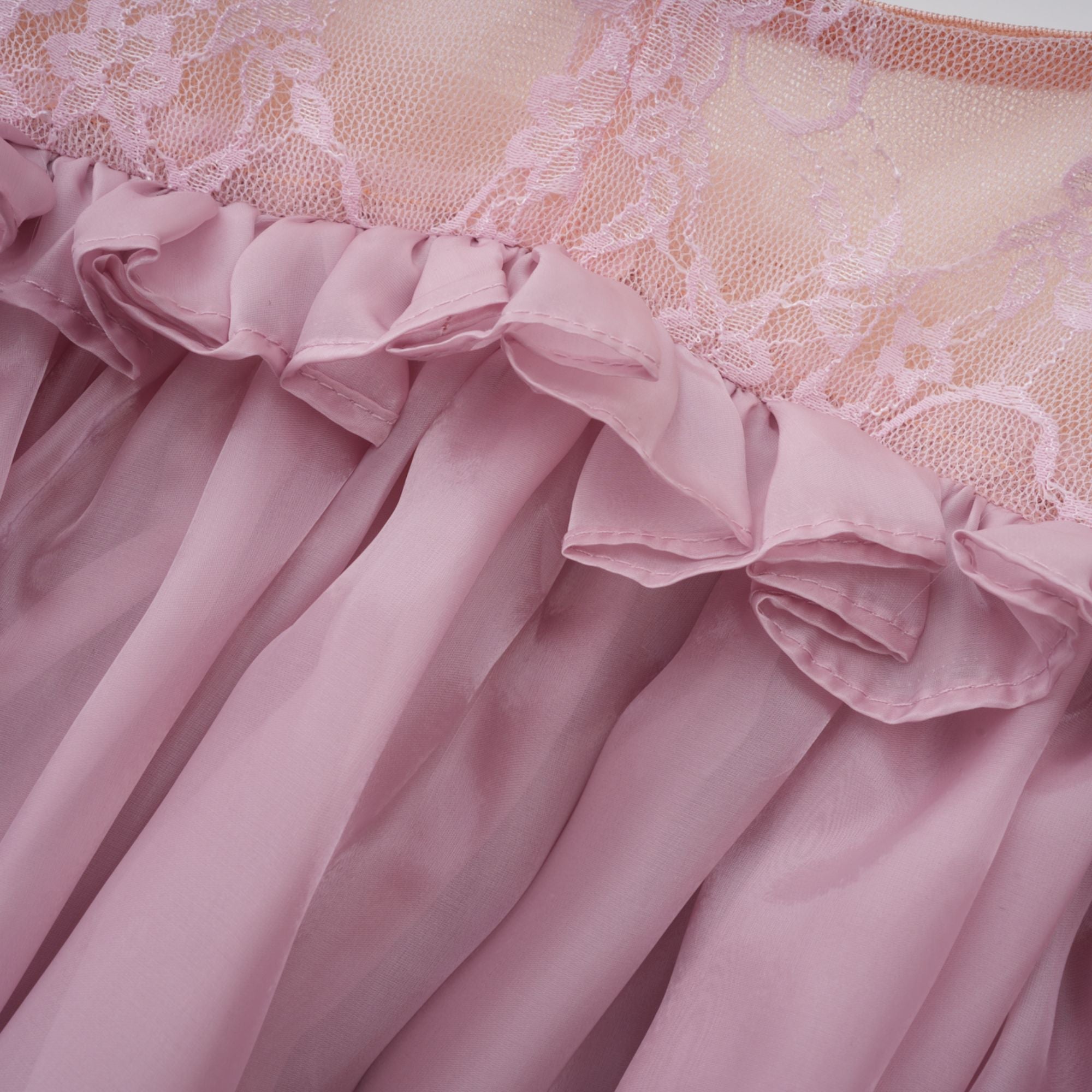 Mini-robe rose brillante à ourlet bouffant