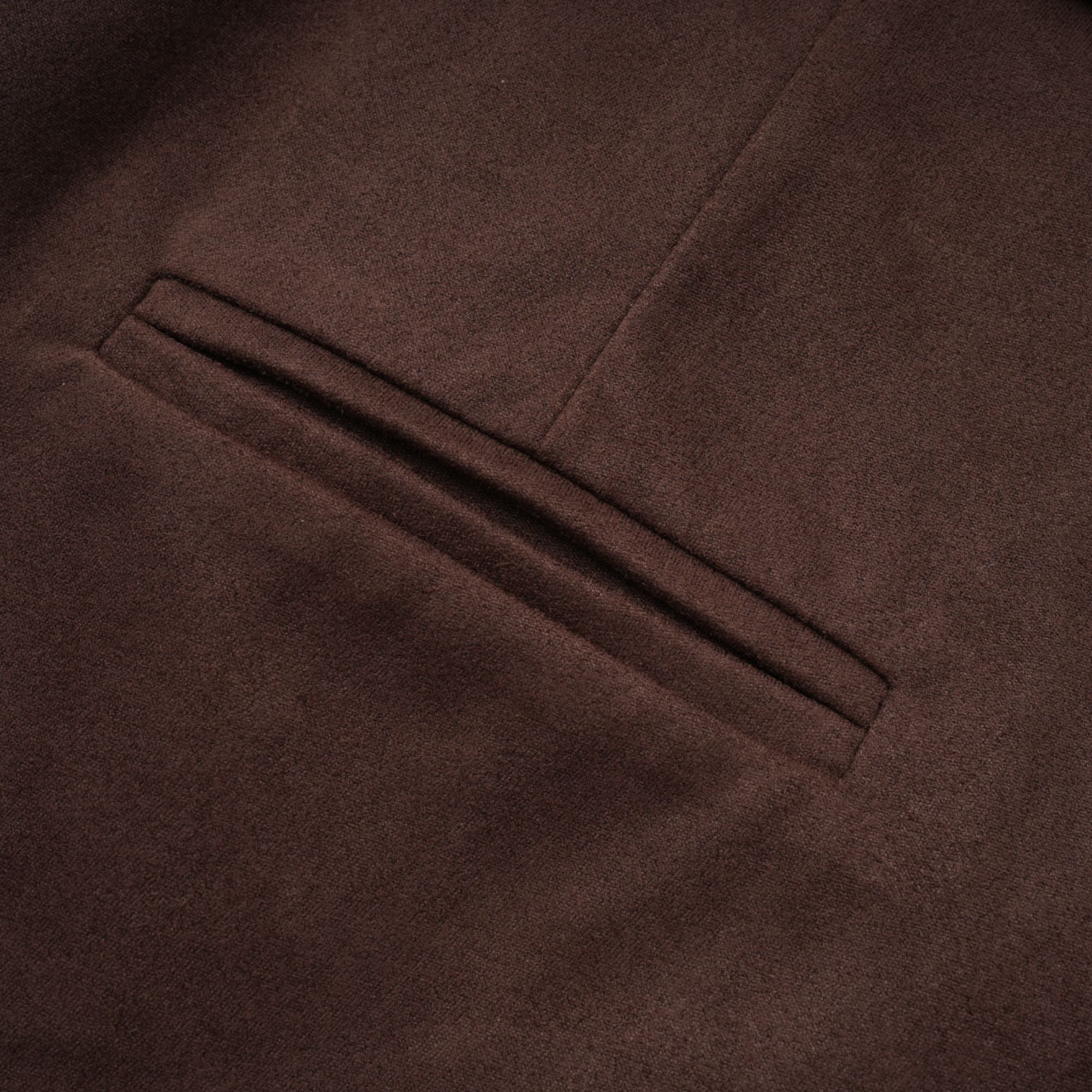Ensemble haut et short à ourlet bouffant en daim Chaney Brown (Vente définitive - États-Unis uniquement)