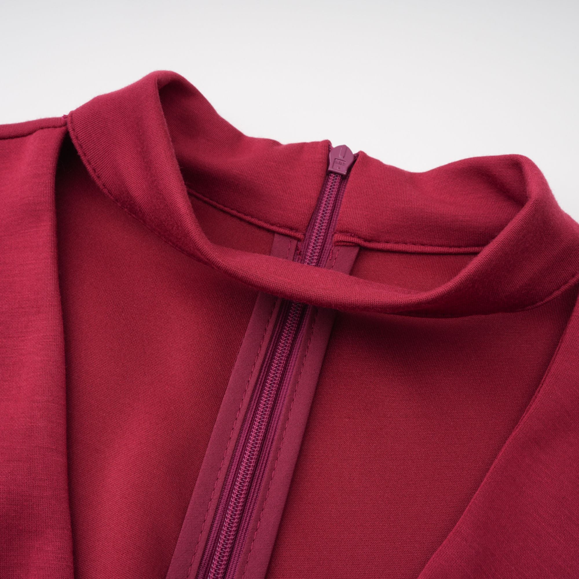 Robe longue froncée « Margot Red Scarf Design » (Vente définitive)