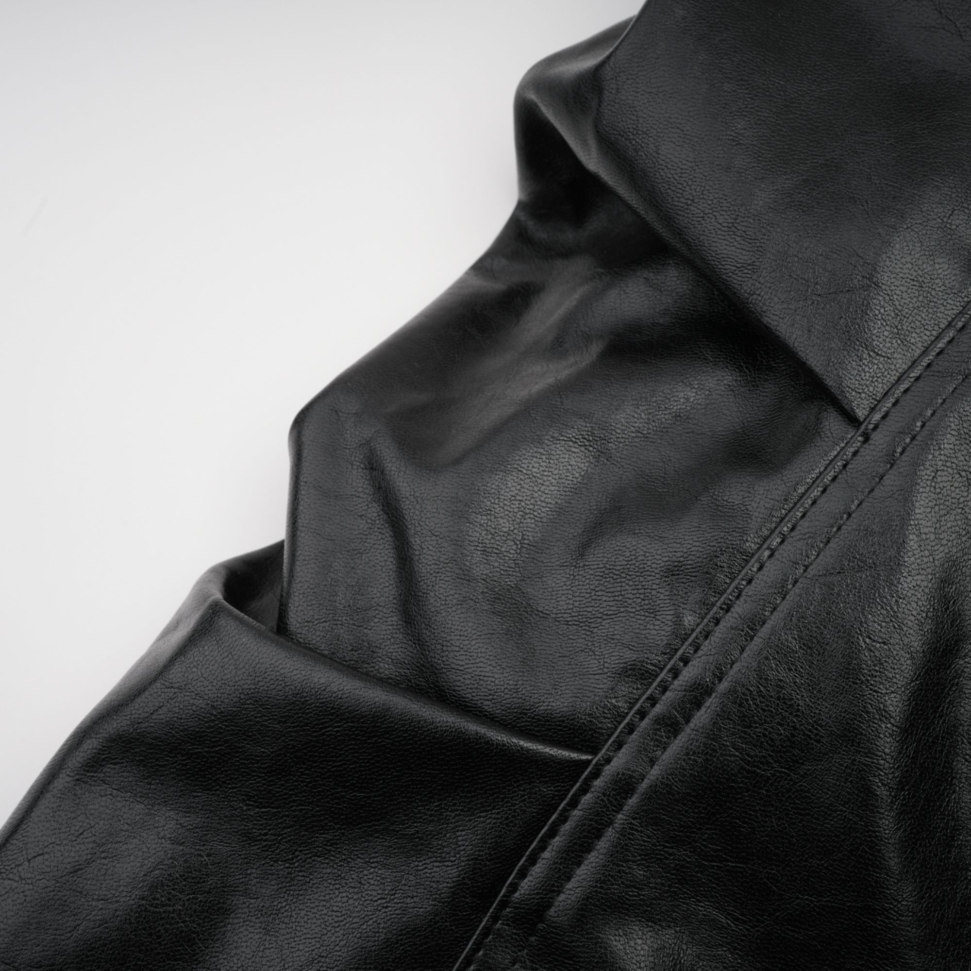 Veste courte en cuir matelassée Virginie (Vente définitive - États-Unis uniquement)