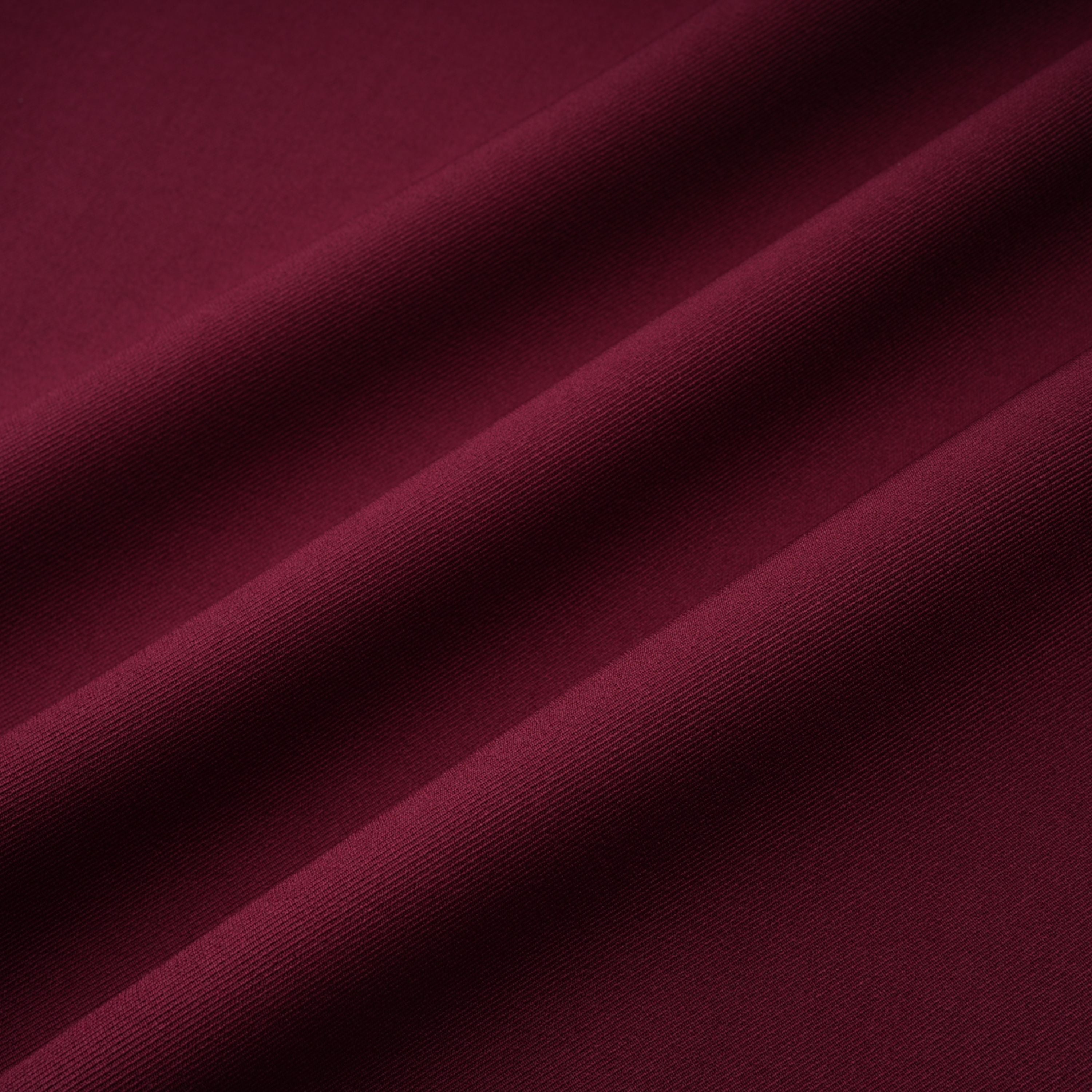 Robe longue asymétrique type cape « Wren Burgundy » (Vente définitive – États-Unis uniquement)