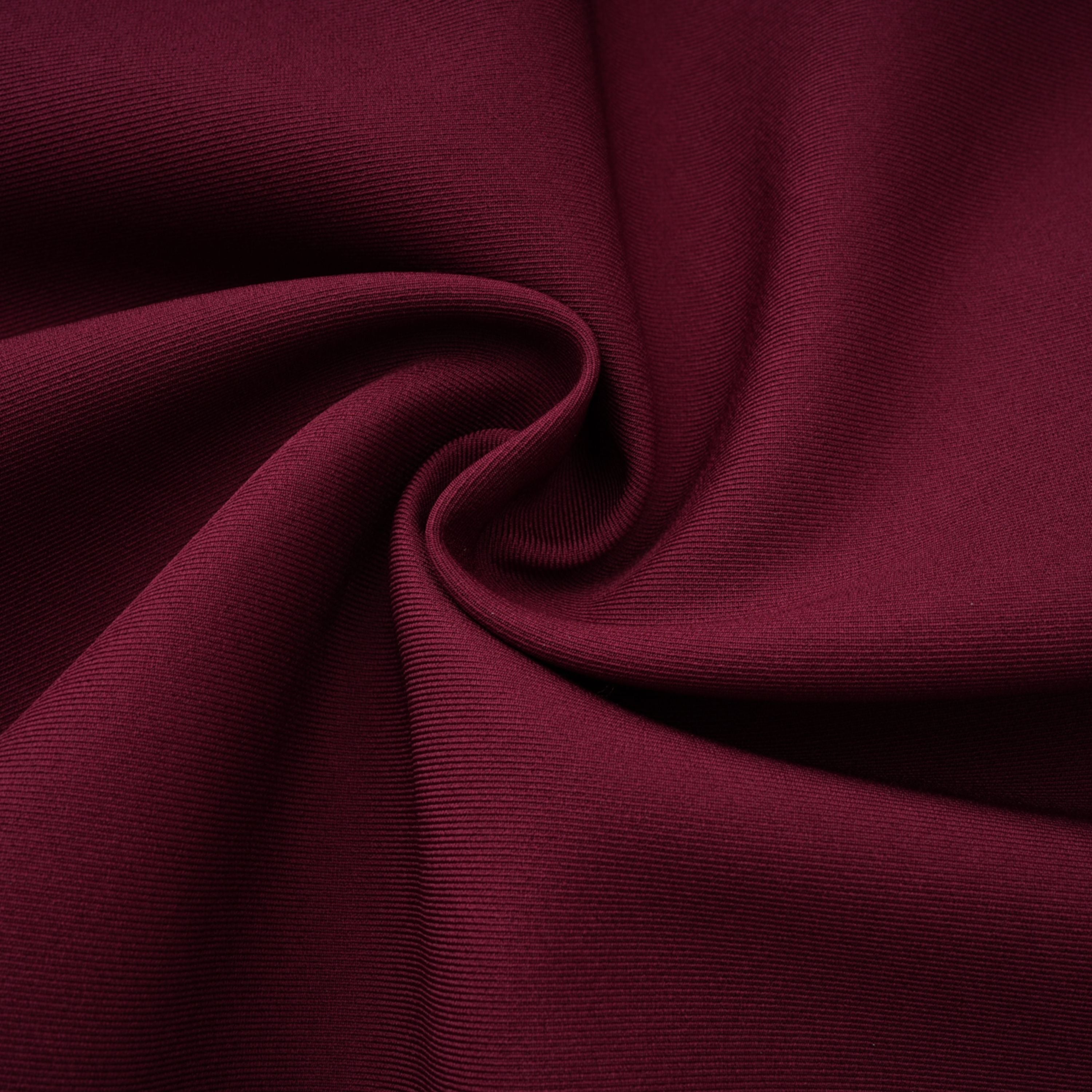 Robe longue asymétrique type cape « Wren Burgundy » (Vente définitive – États-Unis uniquement)