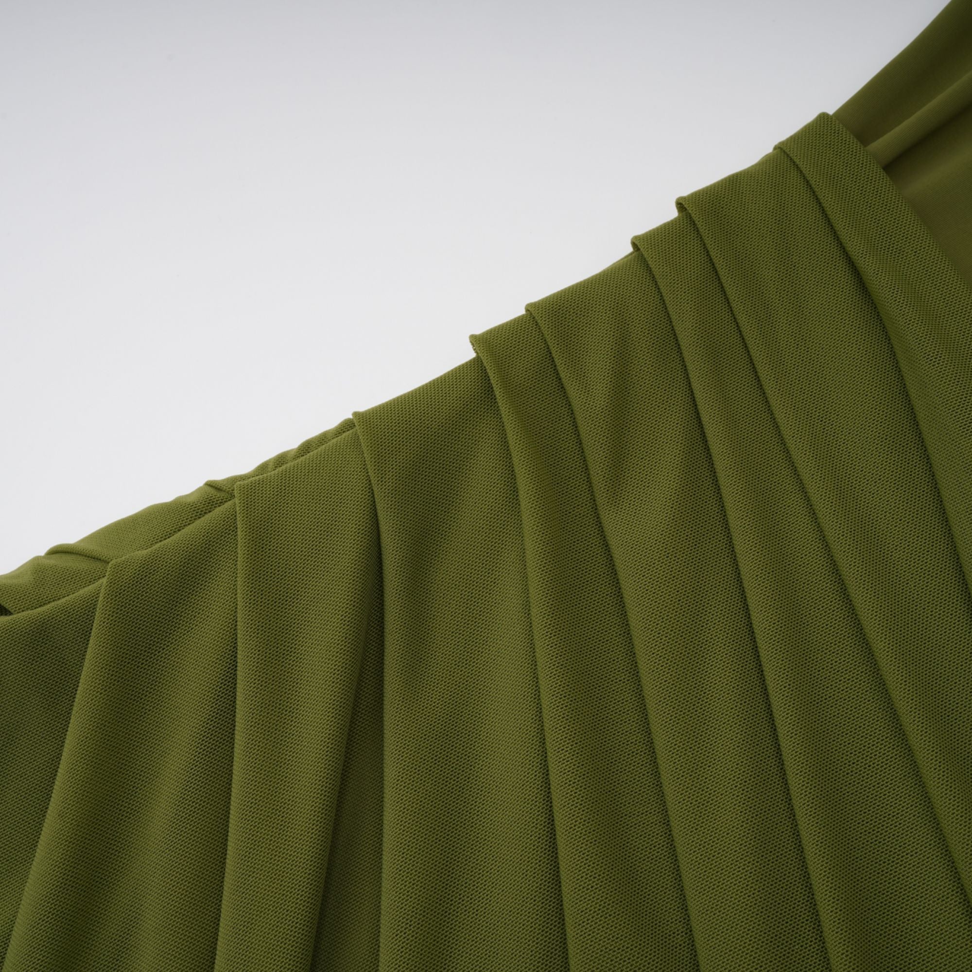 Robe drapée à fronces asymétriques