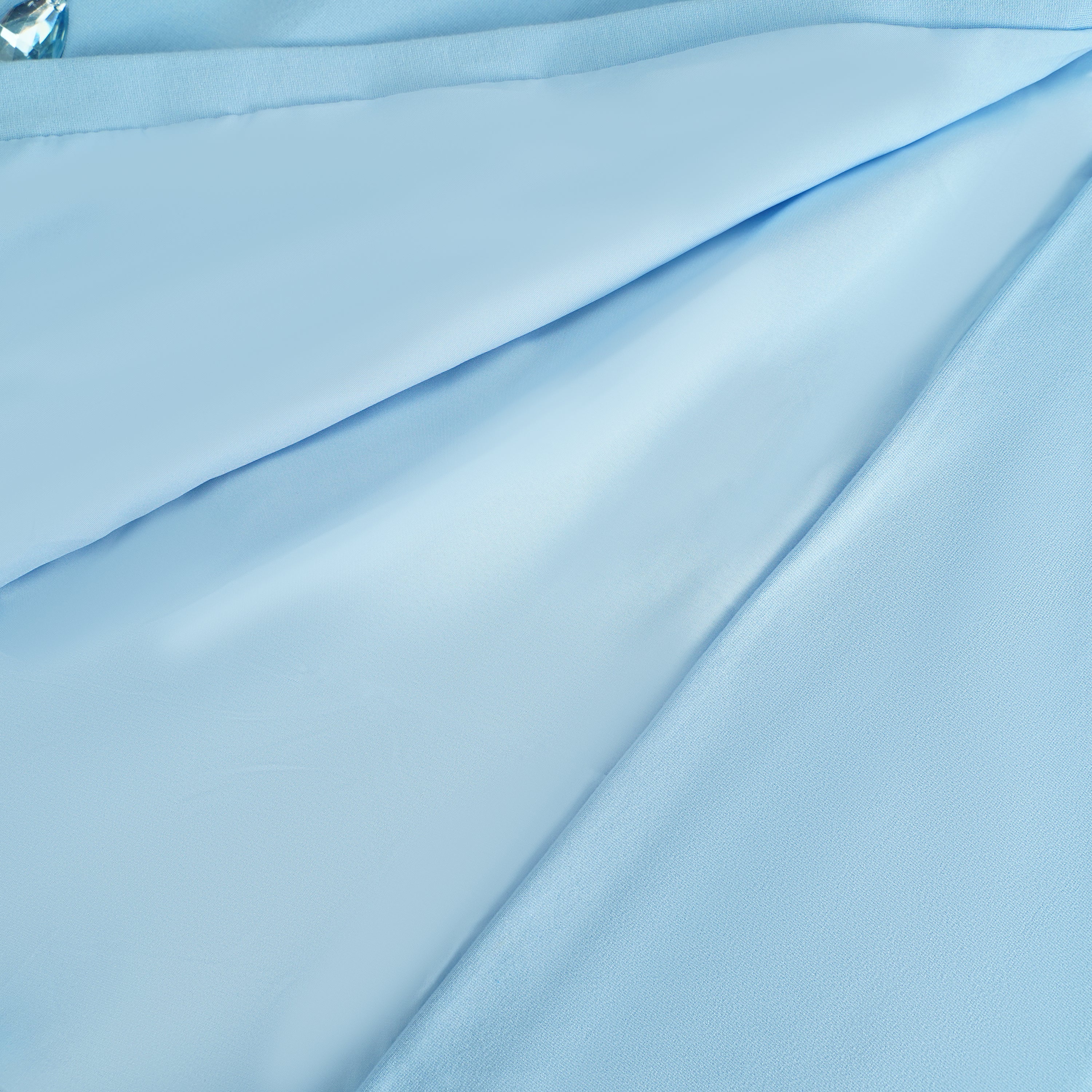 Robe longue Meris ornée de cristaux bleus
