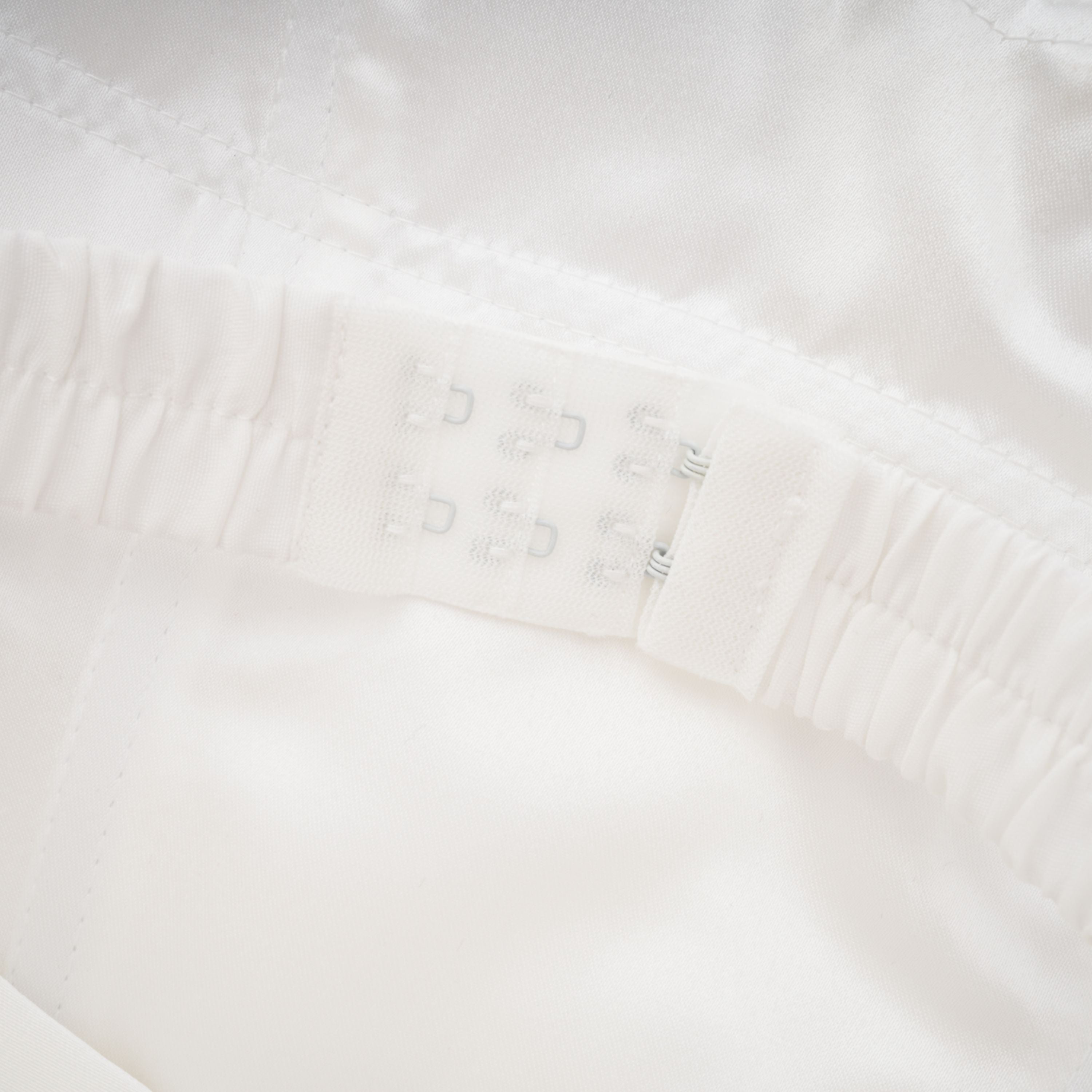 Víctor White Off-Shoulder Lace Panel Maxi Dress (Final Sale)