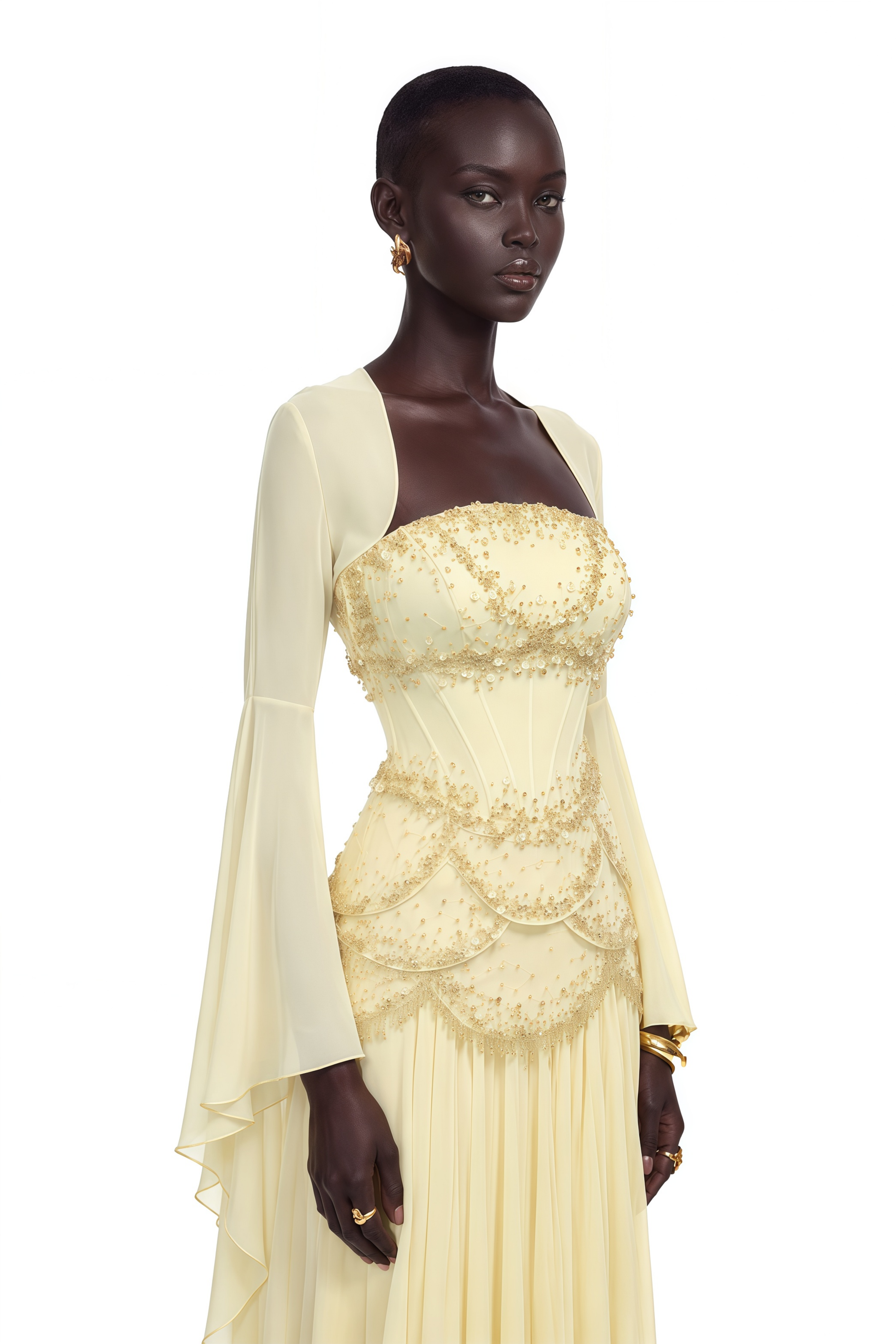 Robe longue plissée Gaëlle jaune, ornée de fausses perles