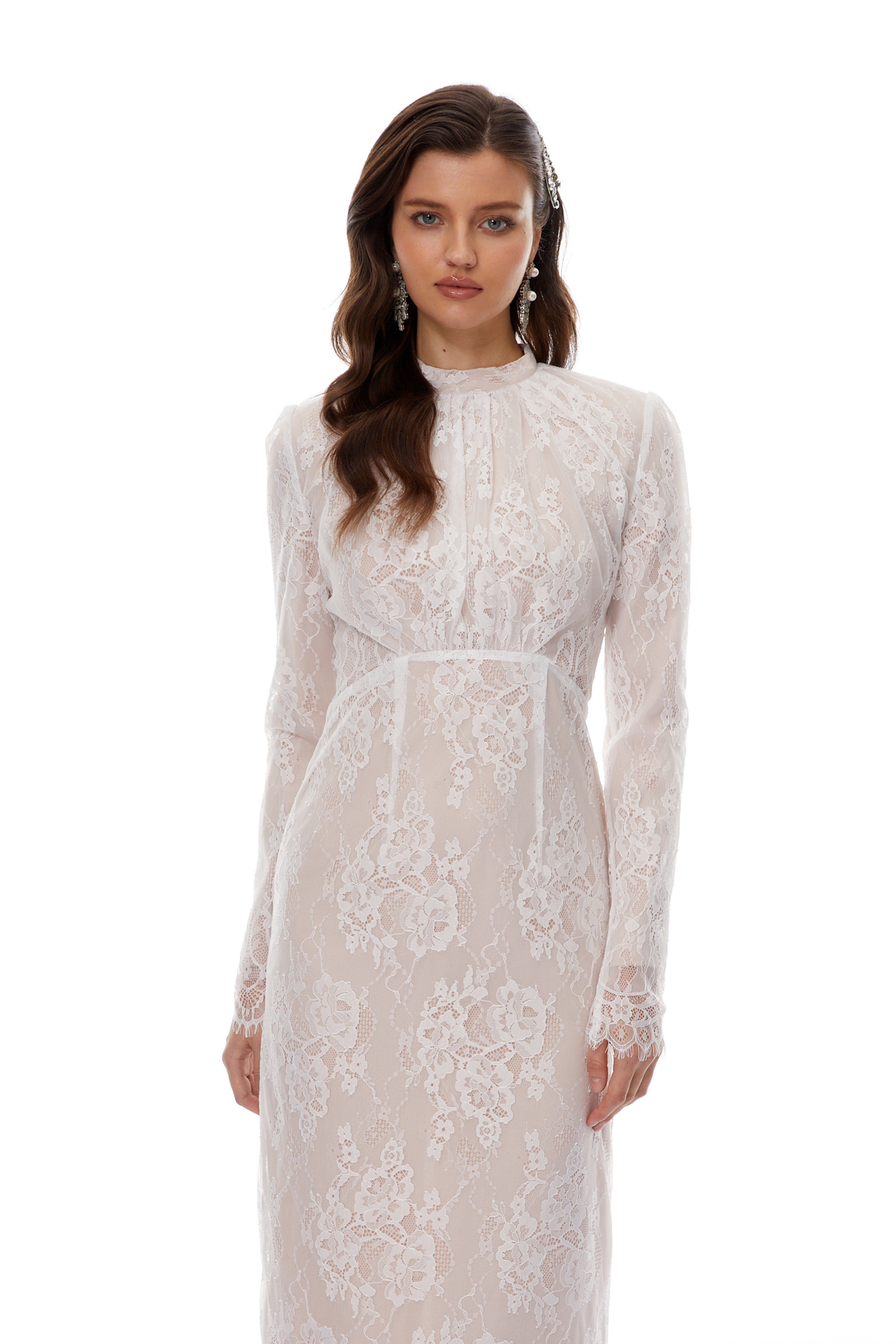 Robe longue à col montant et superposition de dentelle Leif White (Vente définitive - États-Unis uniquement)