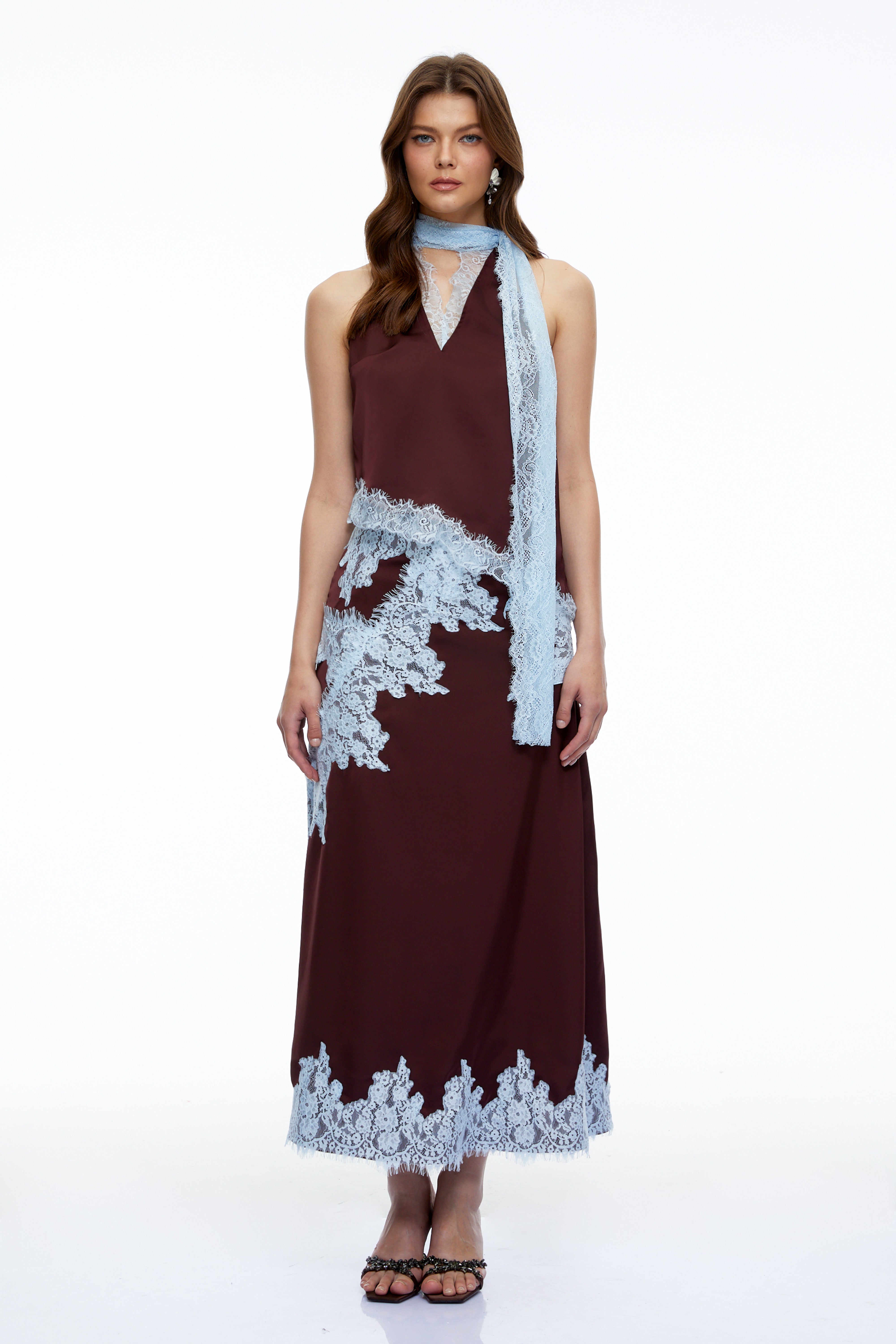 Ensemble haut et jupe en satin avec bordure en dentelle Maribel Brown