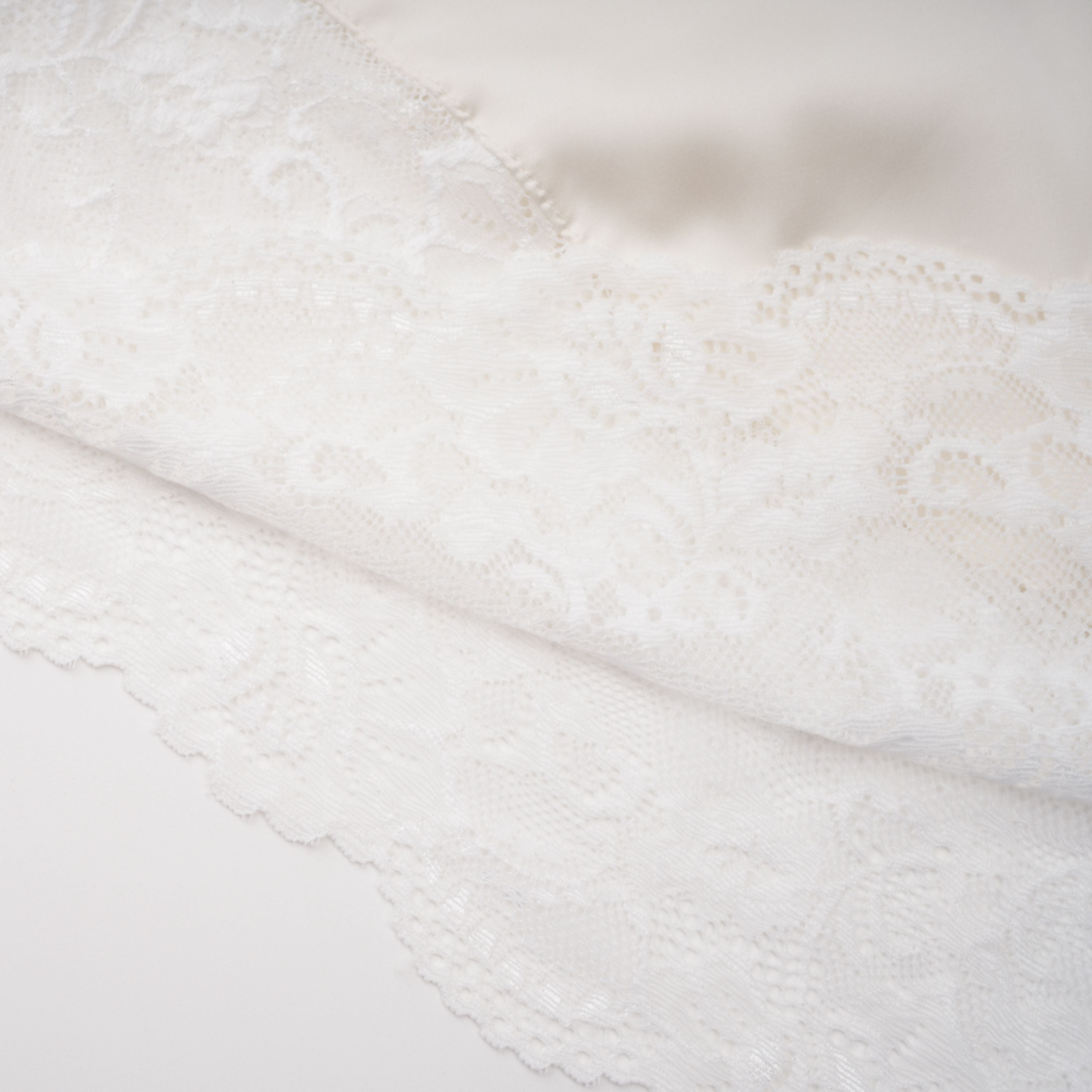 Ngawai Champagne Sweetheart Mini Dress with Lace Trim (Final Sale-US Only)