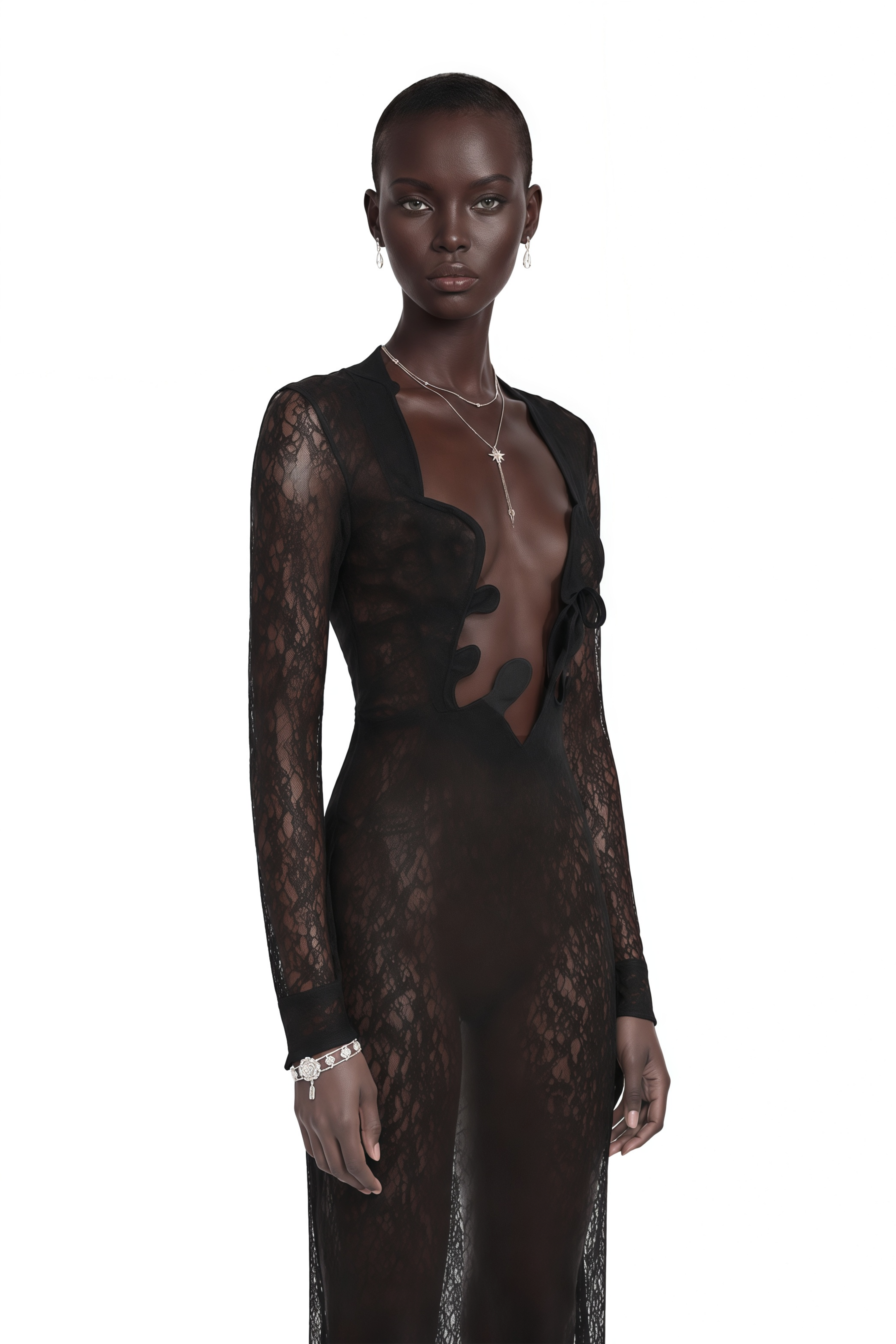 Robe longue en dentelle noire Noemie avec découpes