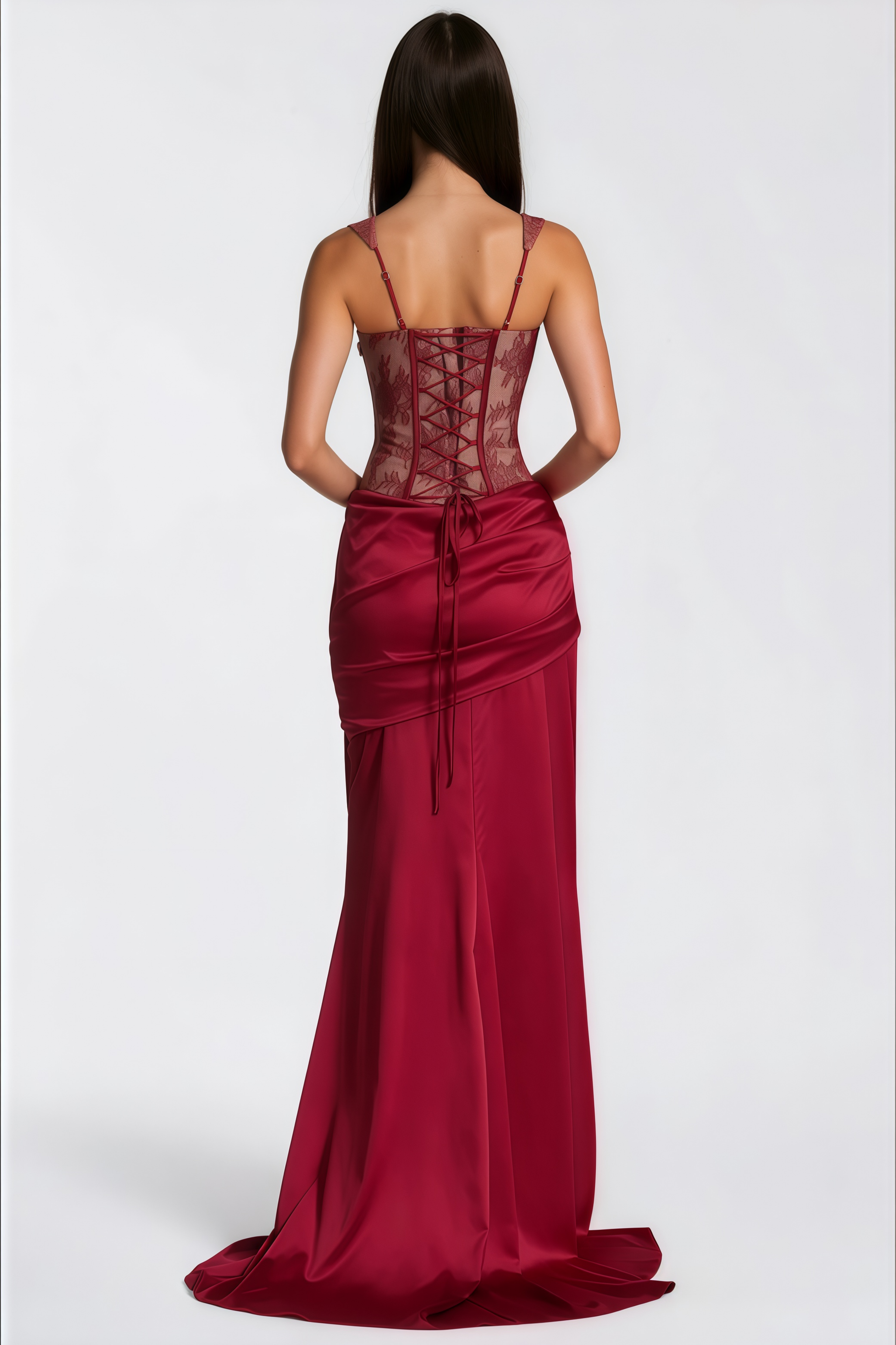 Ensemble Olesya : haut en dentelle rouge et jupe froncée