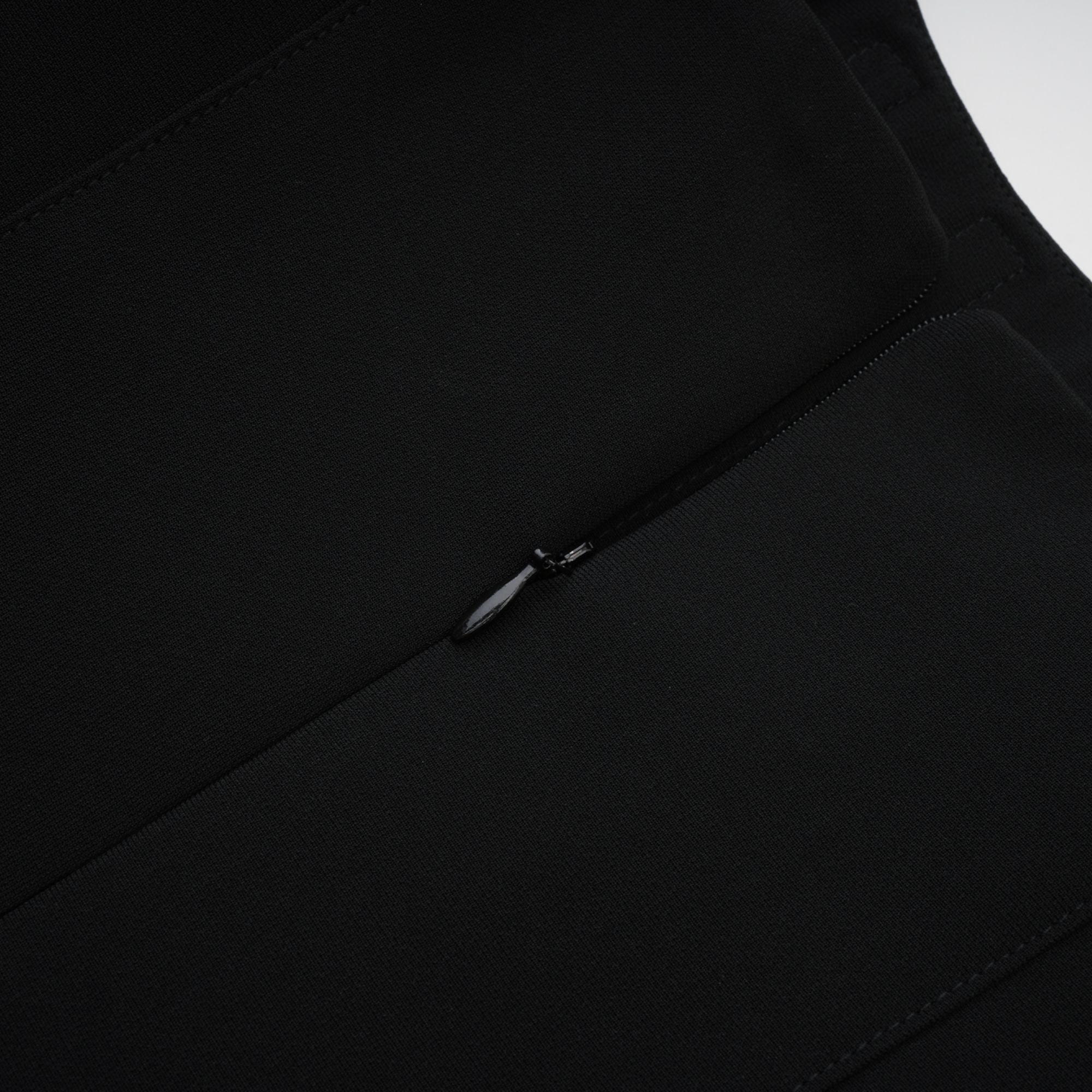 Robe longue noire ornée Melisande
