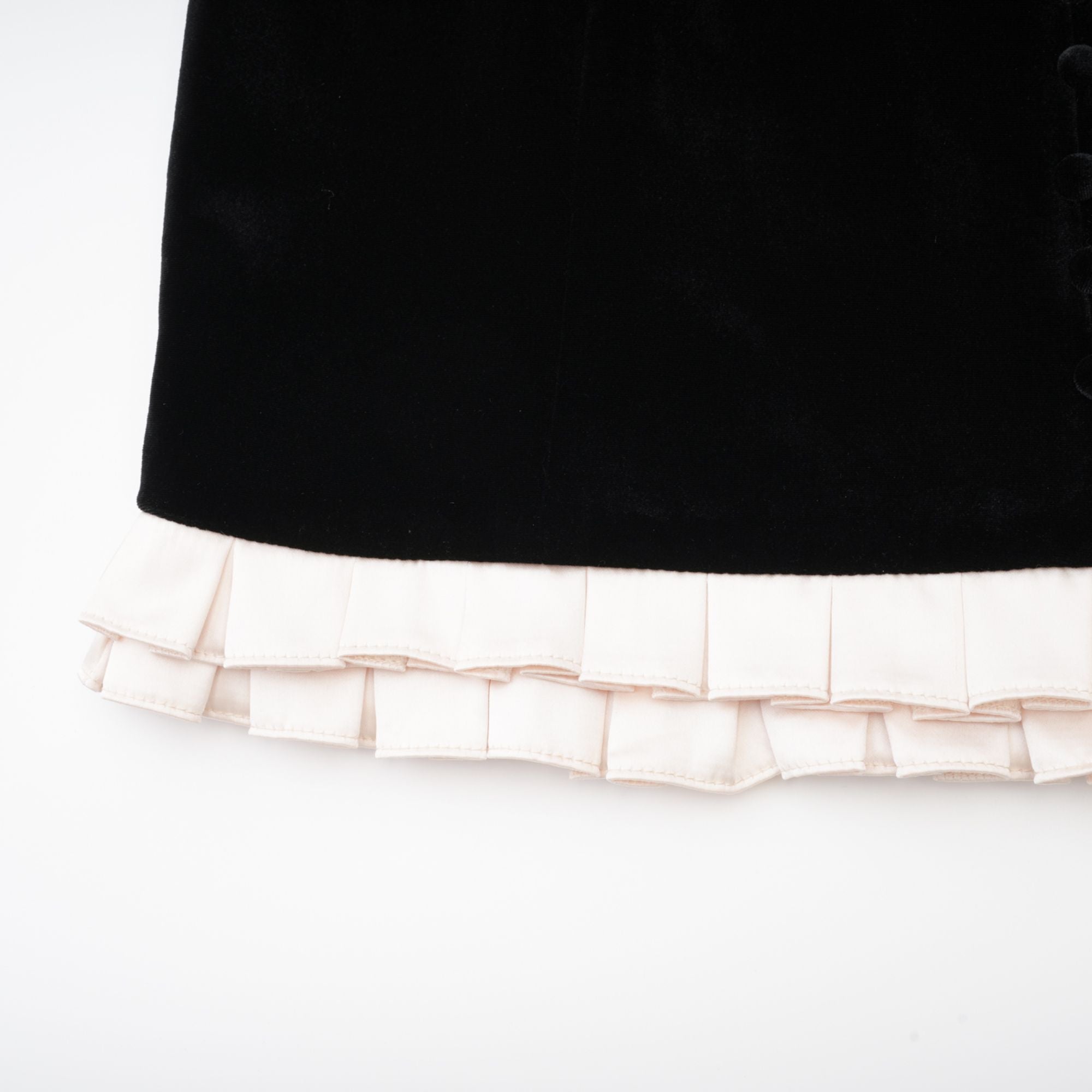 Mini-robe en velours à manches longues Coralie (Vente définitive - États-Unis uniquement)