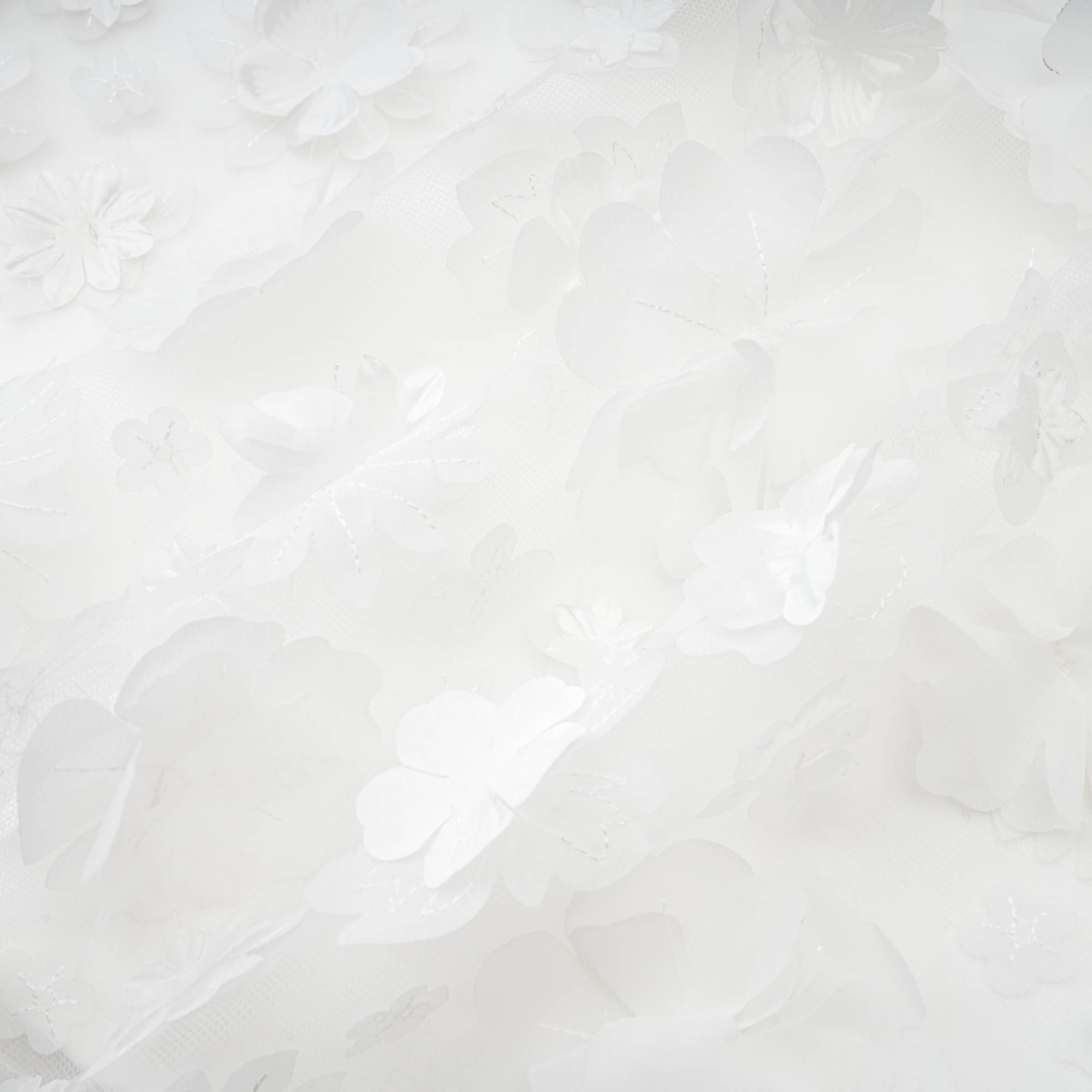 Mini-robe blanche à fleurs artificielles Apolline (Vente définitive - États-Unis uniquement)
