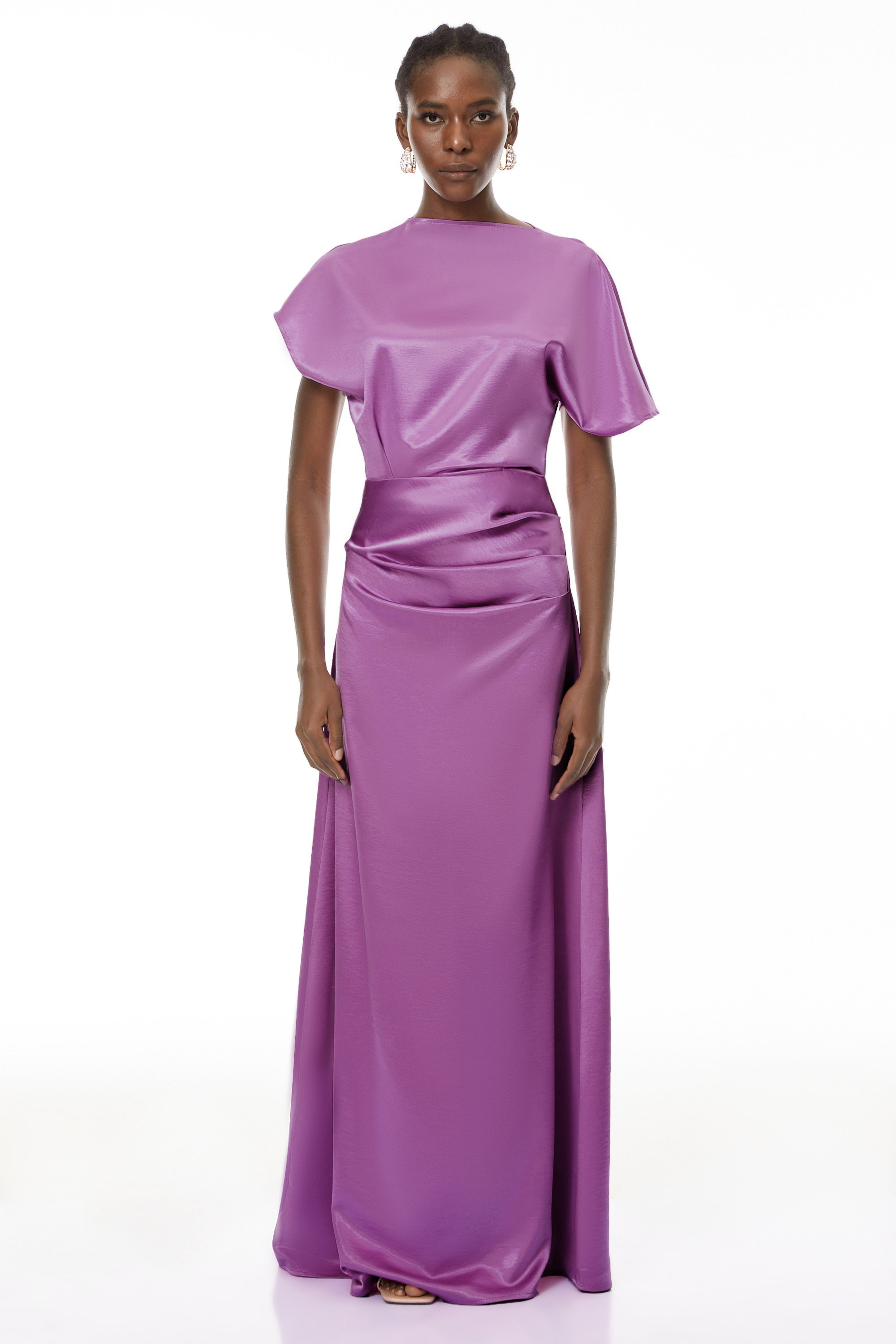 Robe longue asymétrique brillante Zuzanna Purple (Vente définitive - États-Unis uniquement)